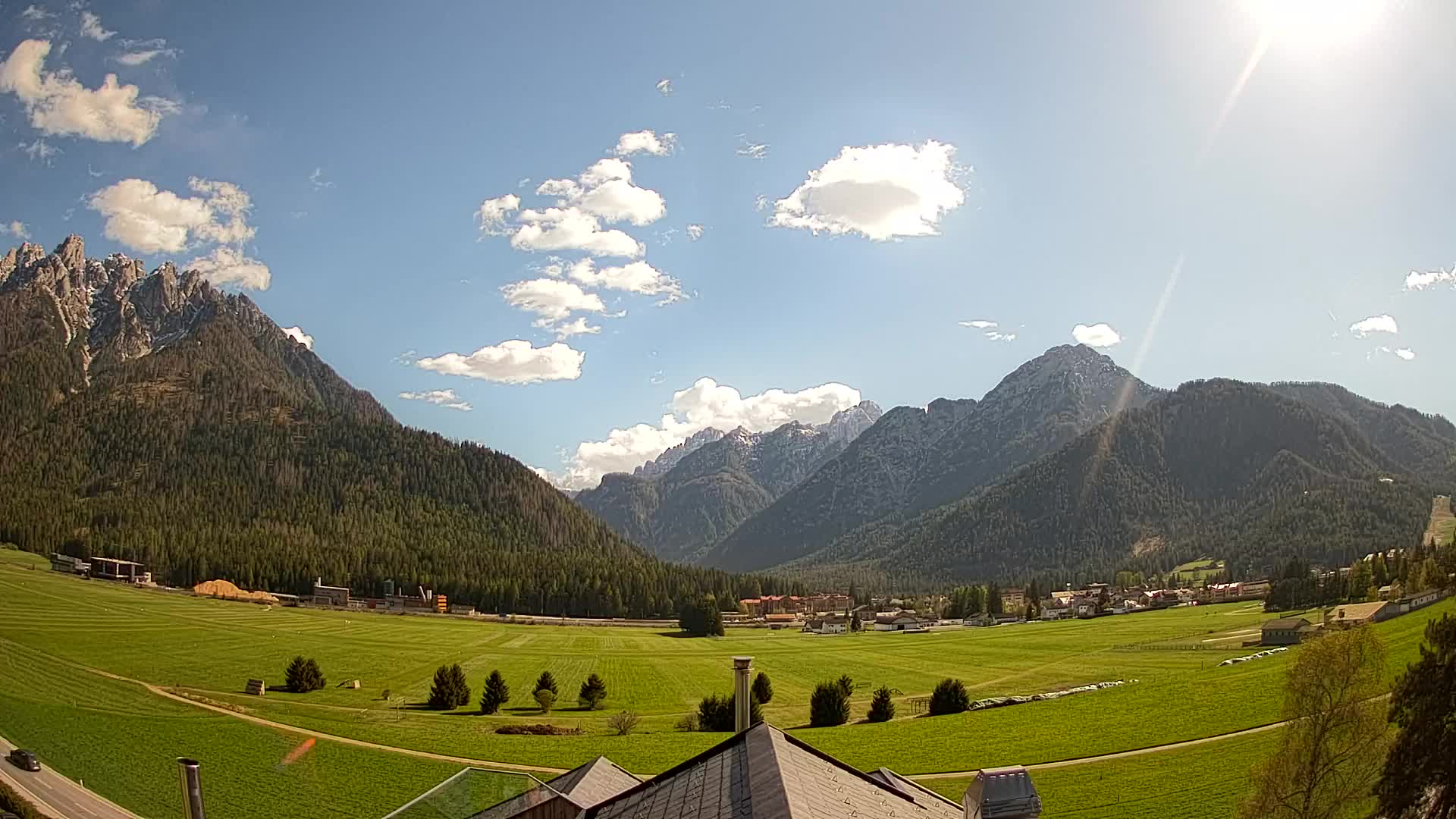 Webcam Toblach Dolomites – View from Hotel Rosengarten