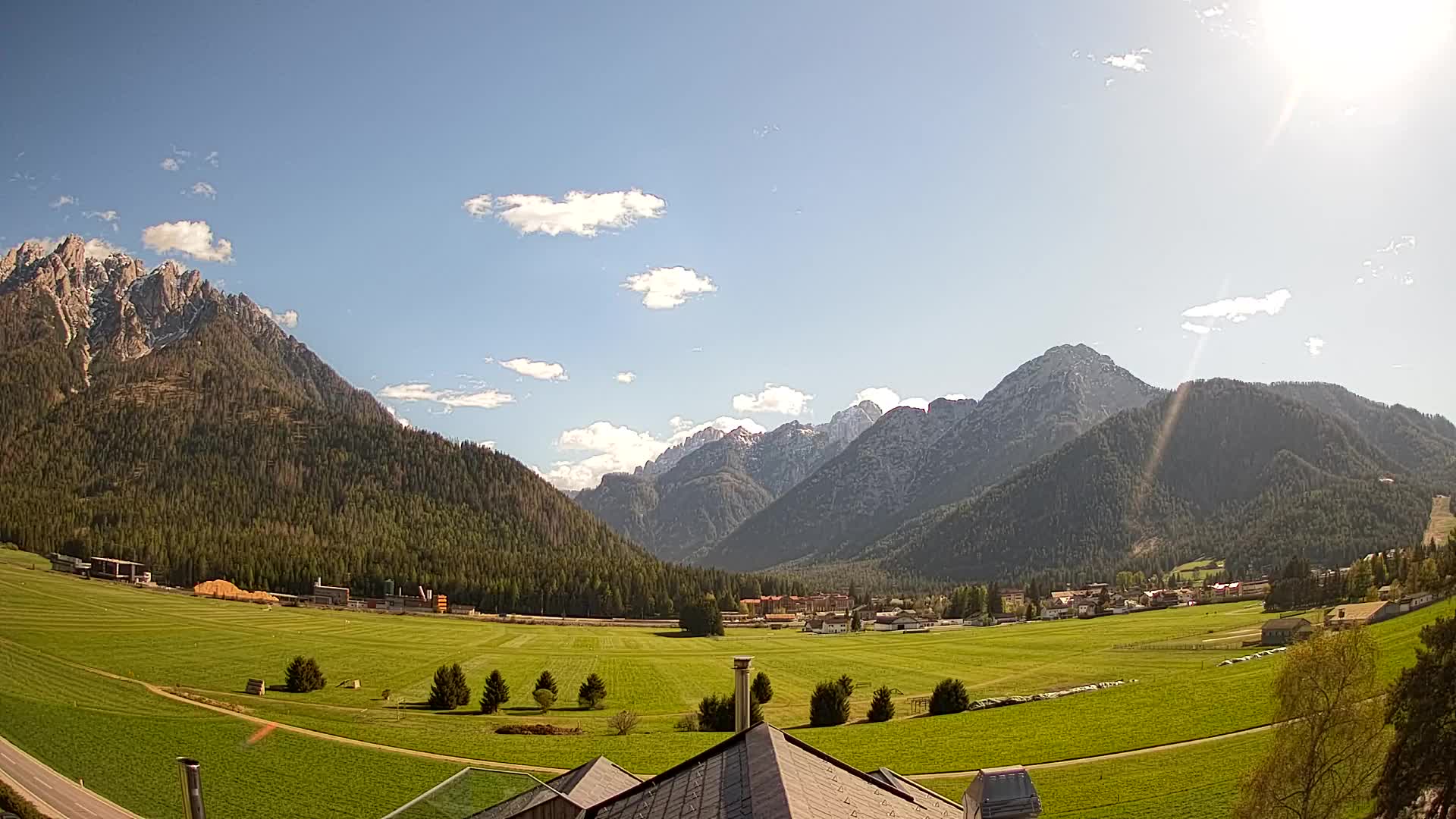 Webcam Toblach Dolomites – View from Hotel Rosengarten