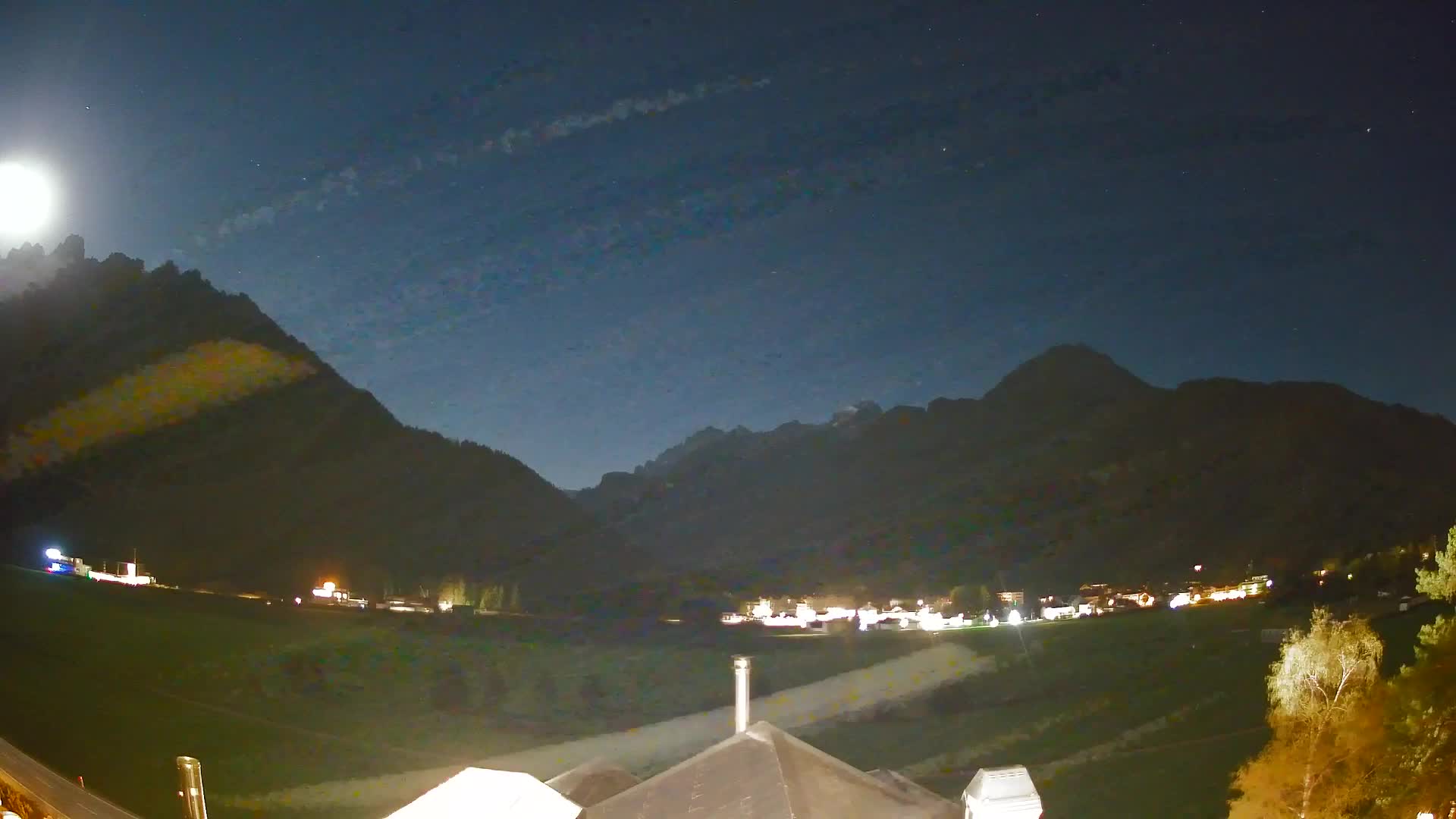 Webcam Toblach Dolomites – View from Hotel Rosengarten