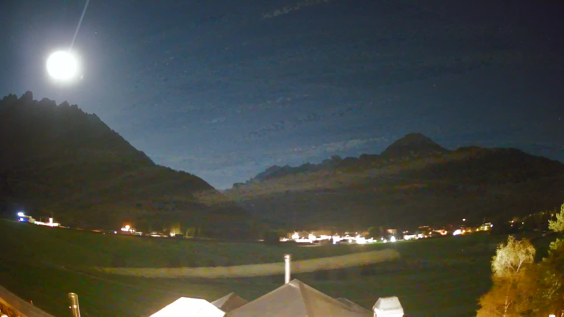 Webcam Toblach Dolomites – View from Hotel Rosengarten