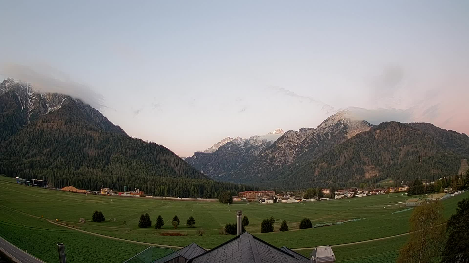 Webcam Dobbiaco Dolomiti – Vista dall’Hotel Rosengarten