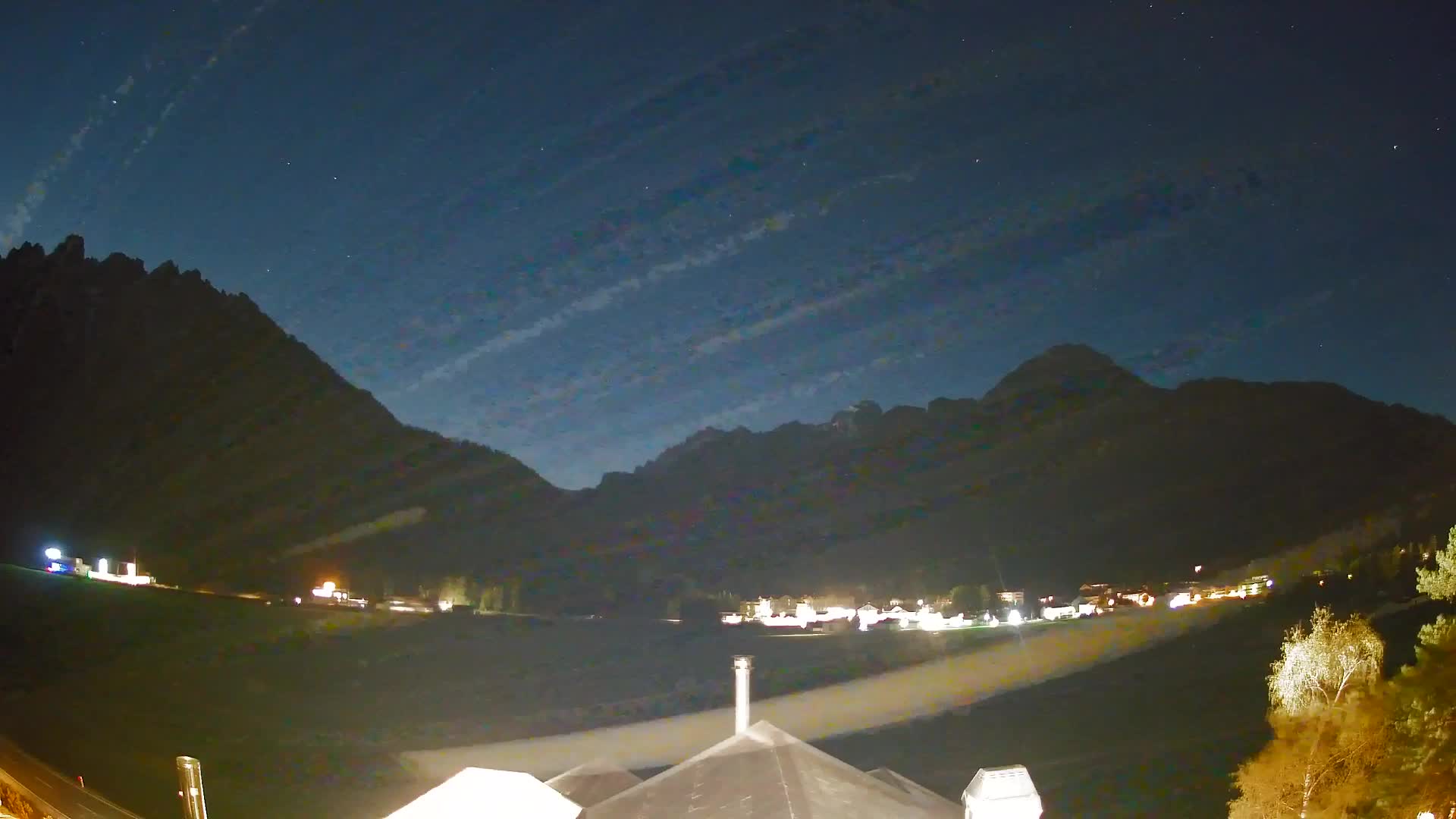Web kamera Toblach Dolomiti – Pogled s Hotela Rosengarten