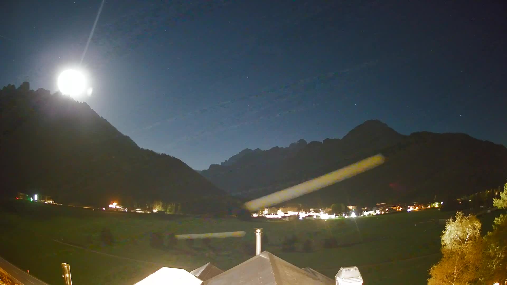 Spletna kamera Toblach Dolomiti – Pogled iz hotela Rosengarten