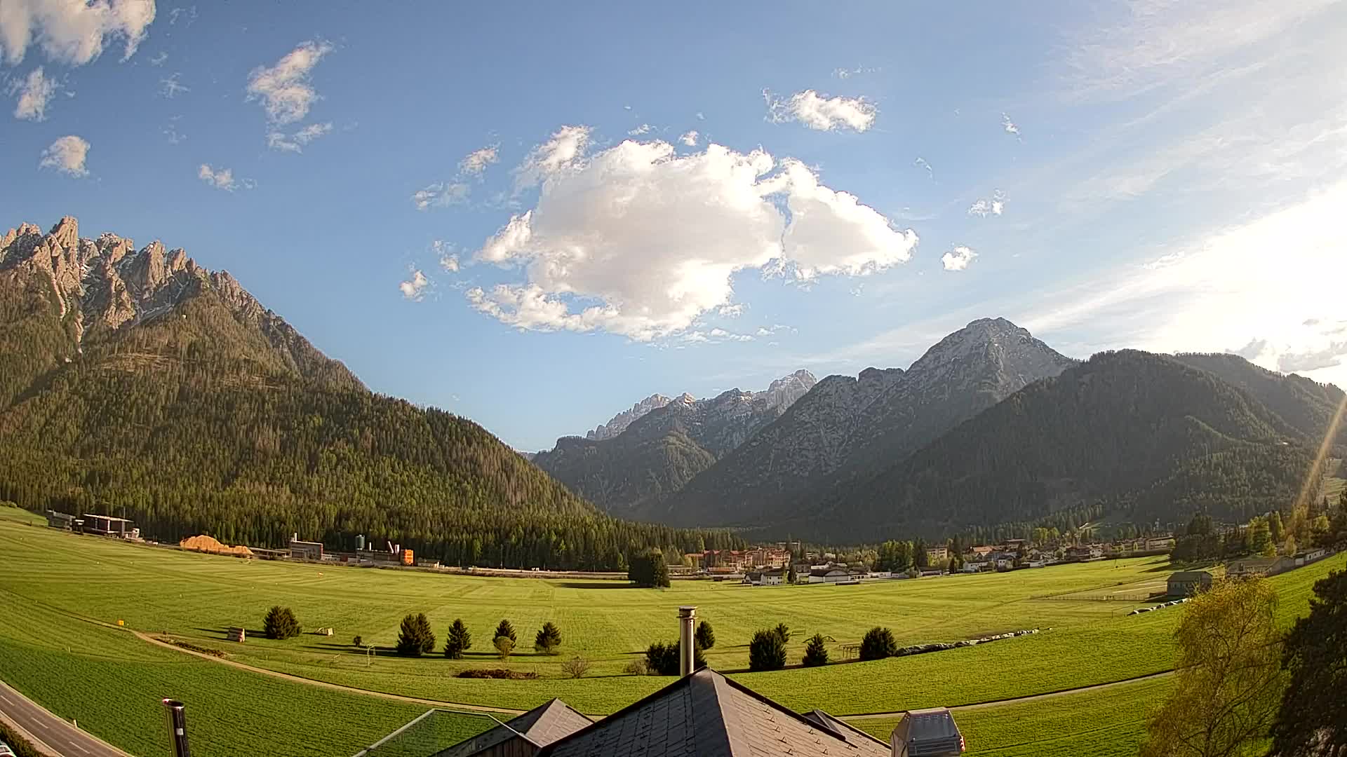 Webcam Dobbiaco Dolomiti – Vista dall’Hotel Rosengarten