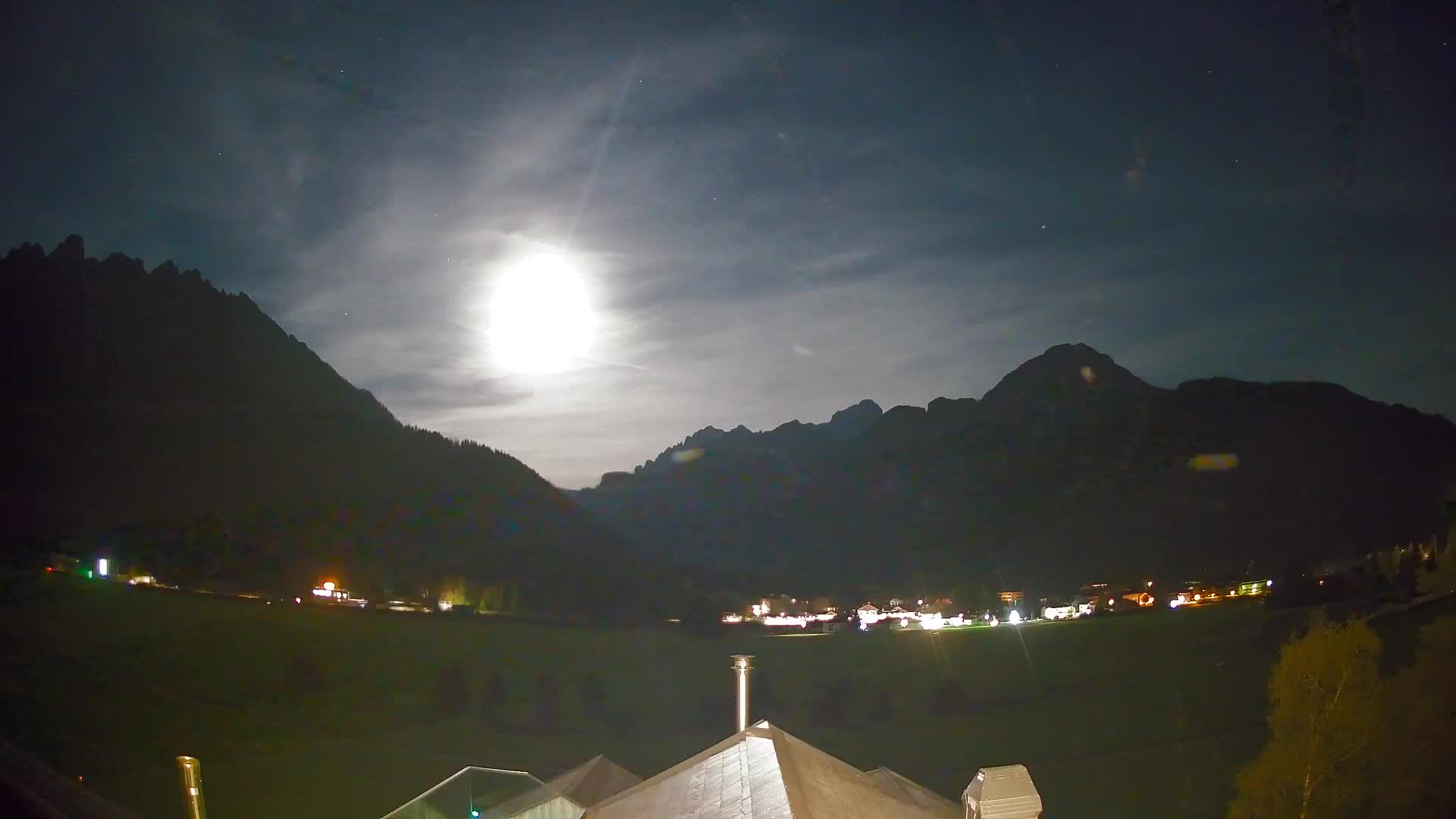 Webcam Toblach Dolomites – View from Hotel Rosengarten