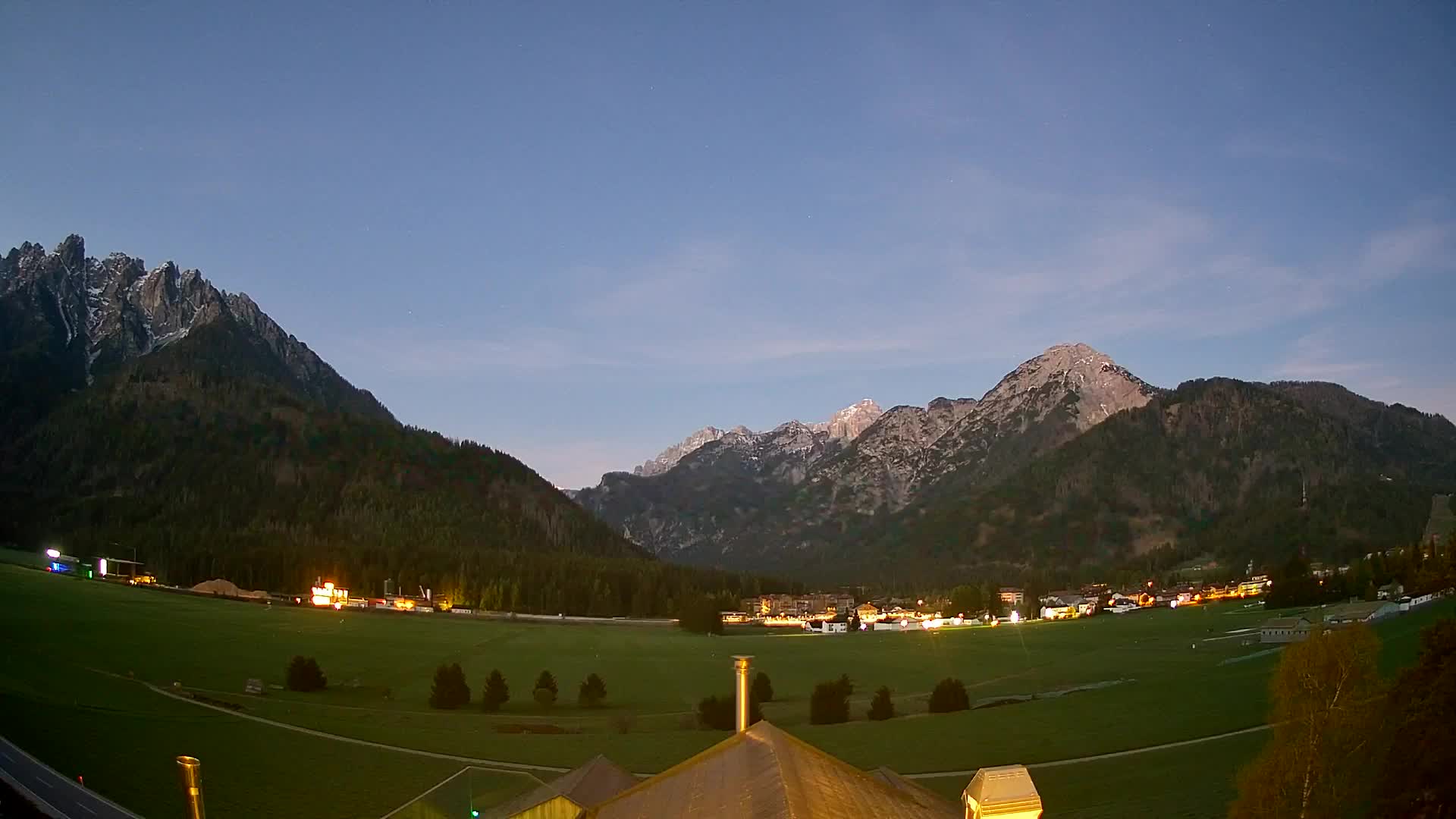 Webcam Toblach Dolomites – View from Hotel Rosengarten