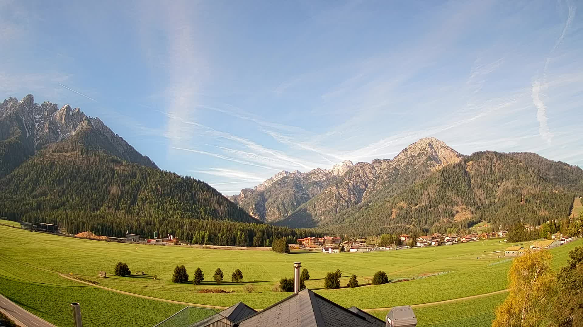 Webcam Toblach Dolomites – View from Hotel Rosengarten