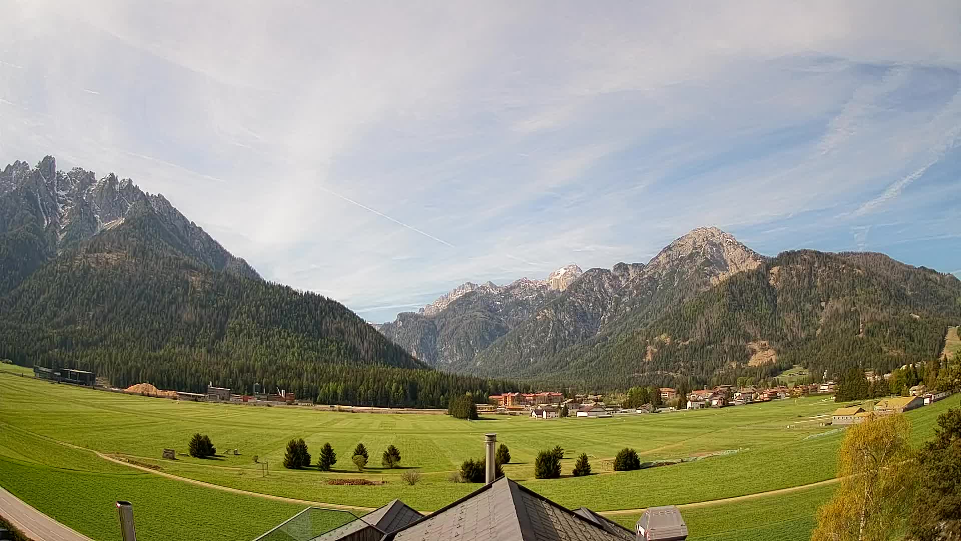 Webcam Toblach Dolomites – View from Hotel Rosengarten
