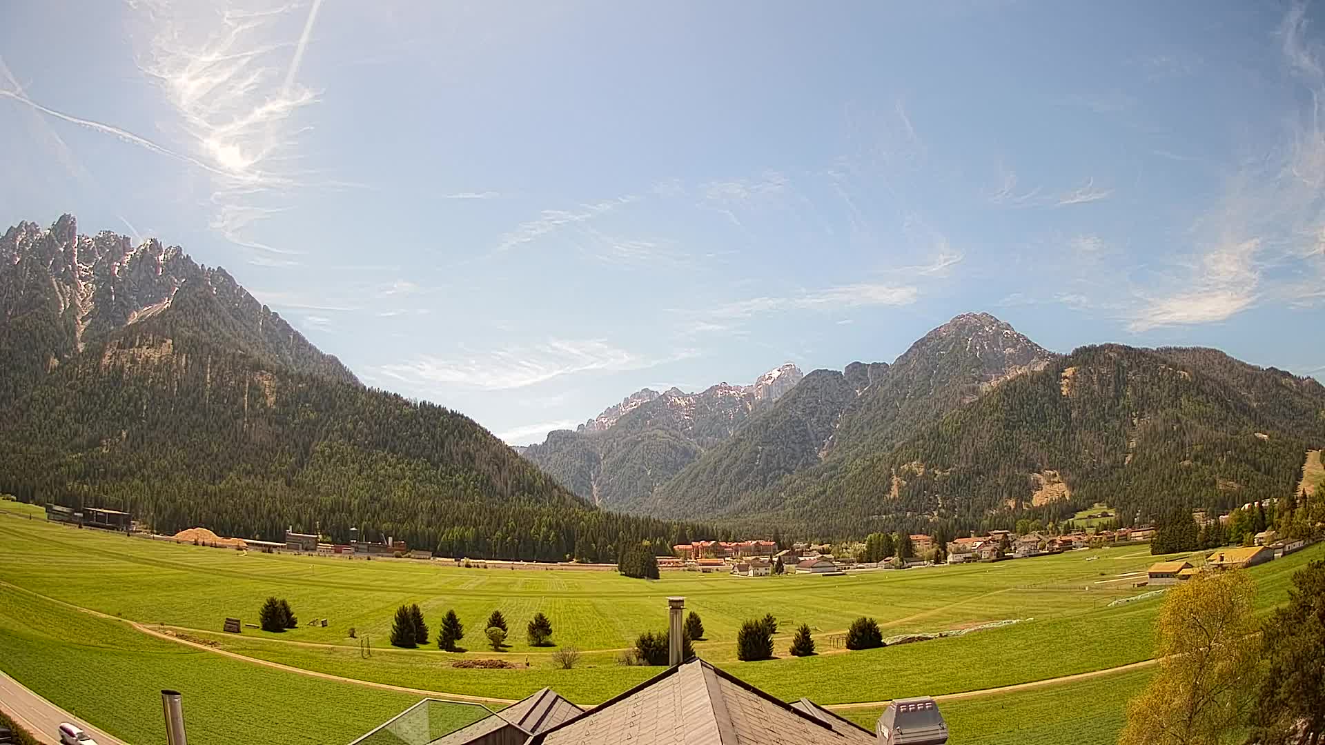 Spletna kamera Toblach Dolomiti – Pogled iz hotela Rosengarten