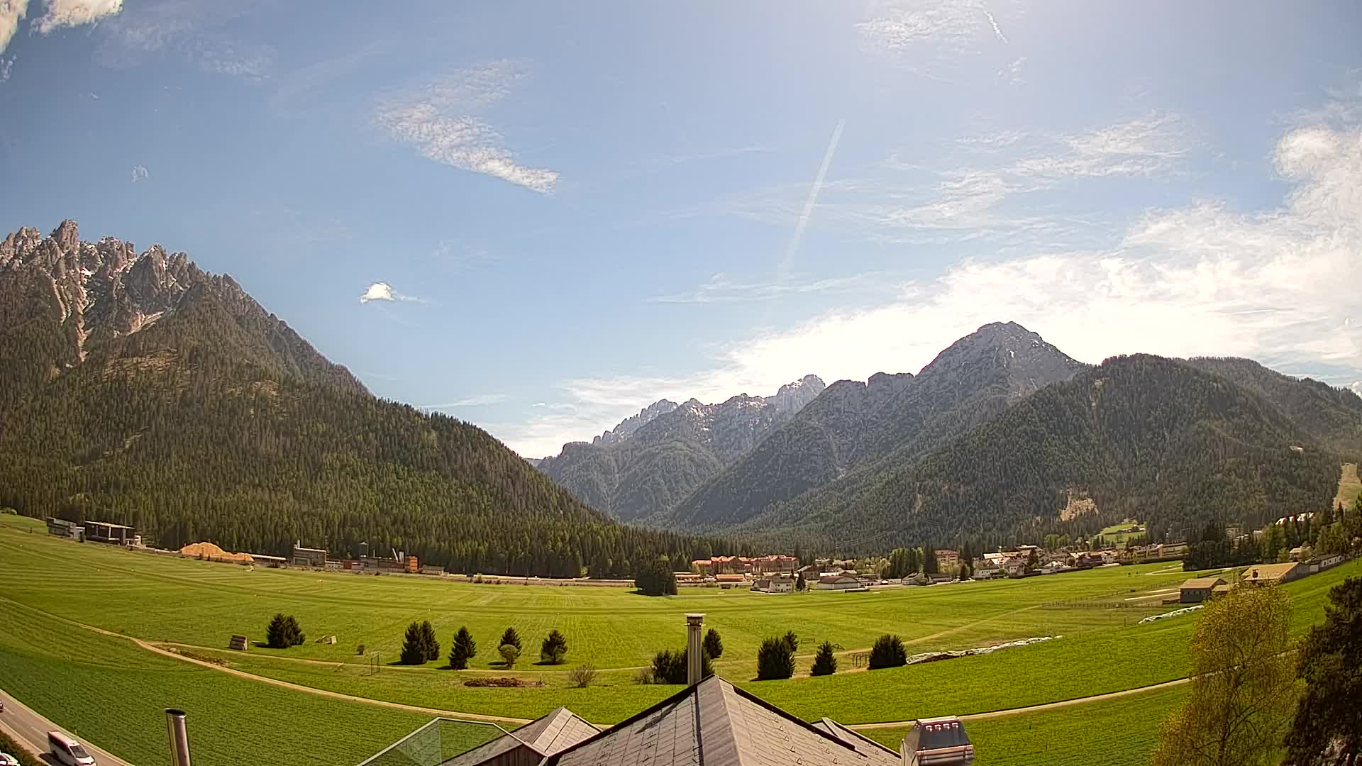 Spletna kamera Toblach Dolomiti – Pogled iz hotela Rosengarten