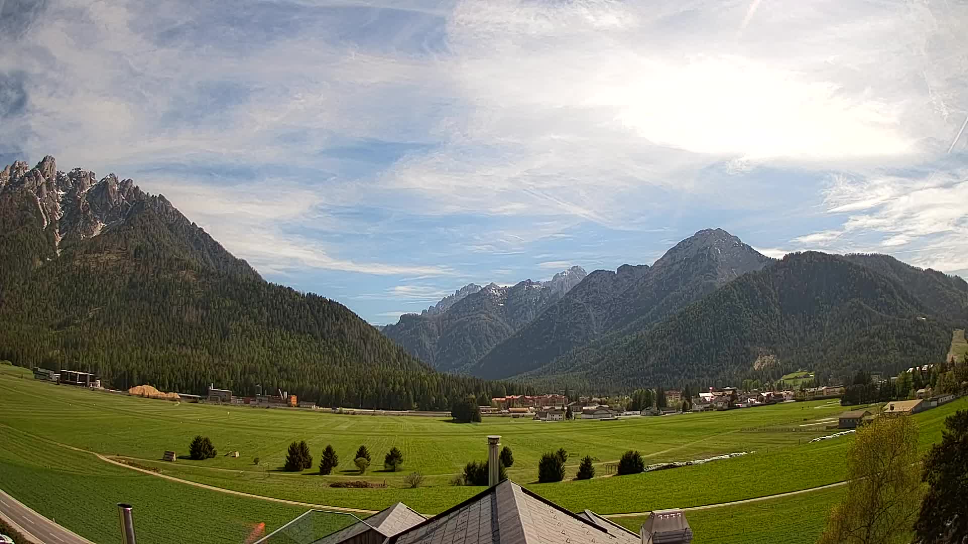 Webcam Toblach Dolomites – View from Hotel Rosengarten