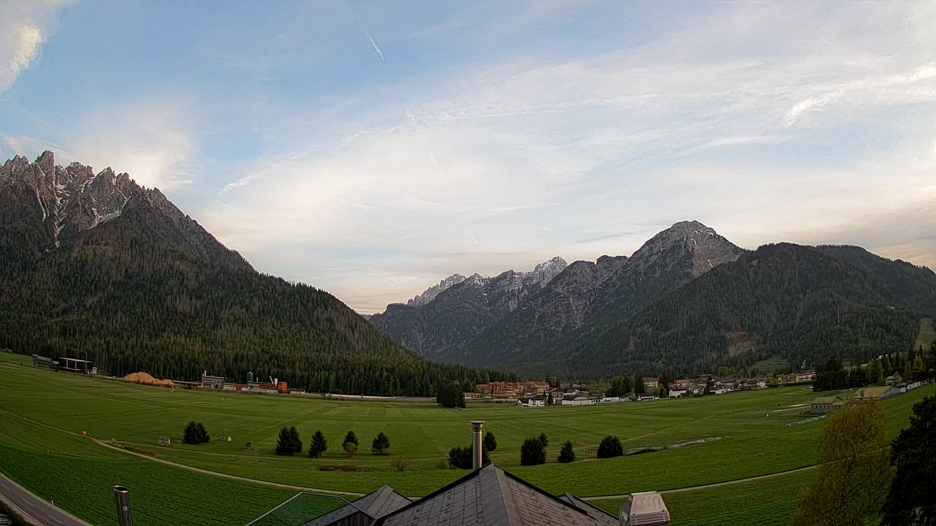 Webcam Toblach Dolomites – View from Hotel Rosengarten