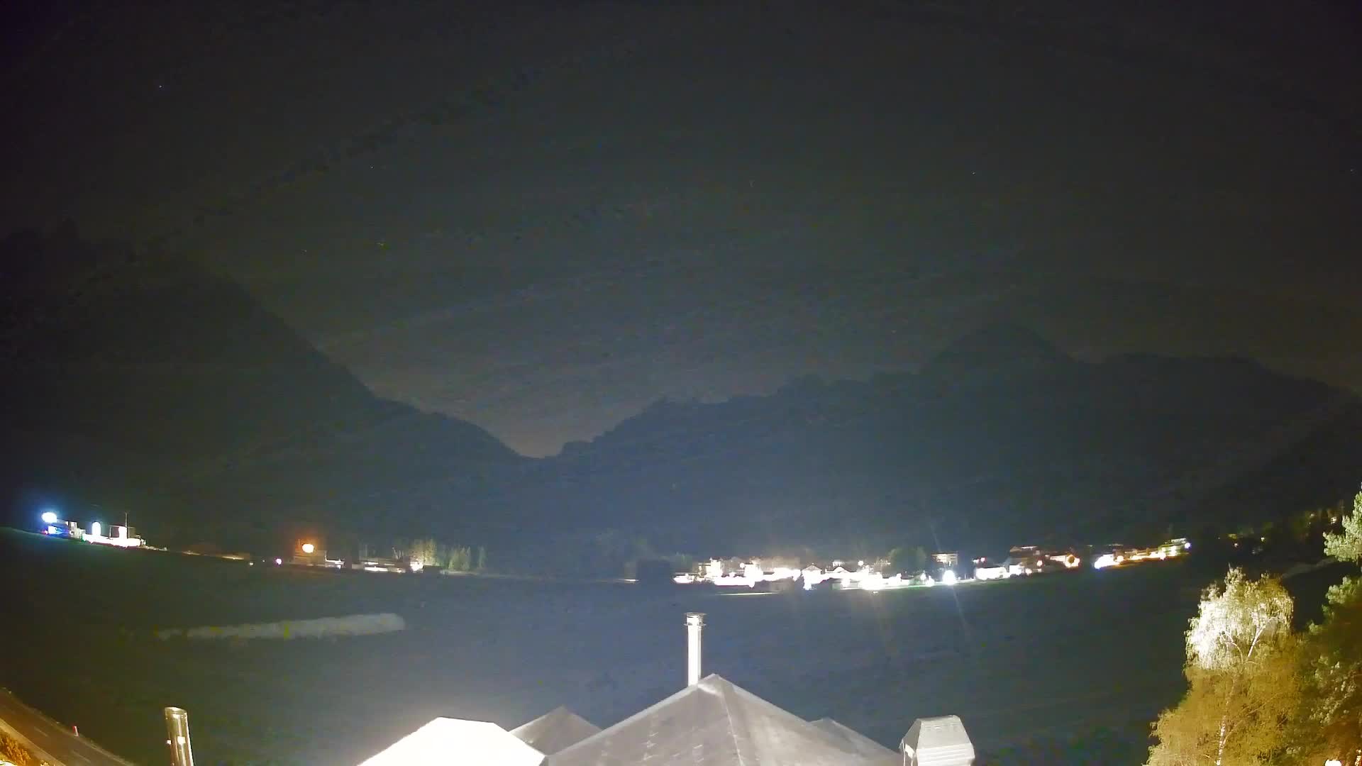 Spletna kamera Toblach Dolomiti – Pogled iz hotela Rosengarten