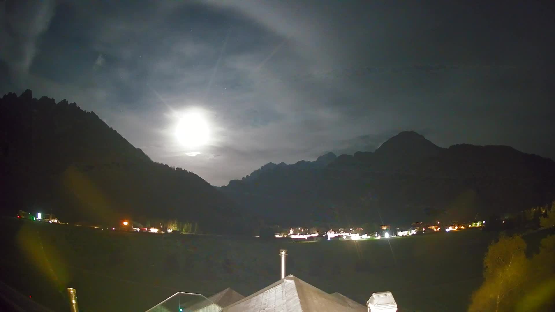 Webcam Toblach Dolomites – View from Hotel Rosengarten