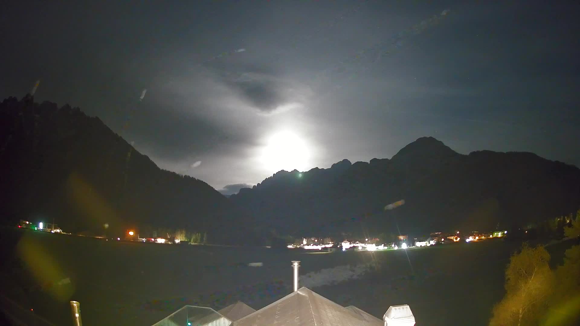 Webcam Toblach Dolomites – View from Hotel Rosengarten