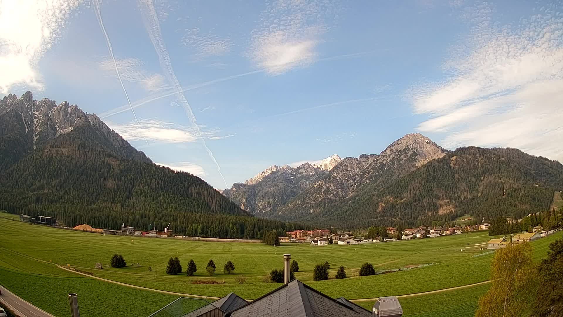 Webcam Toblach Dolomites – View from Hotel Rosengarten