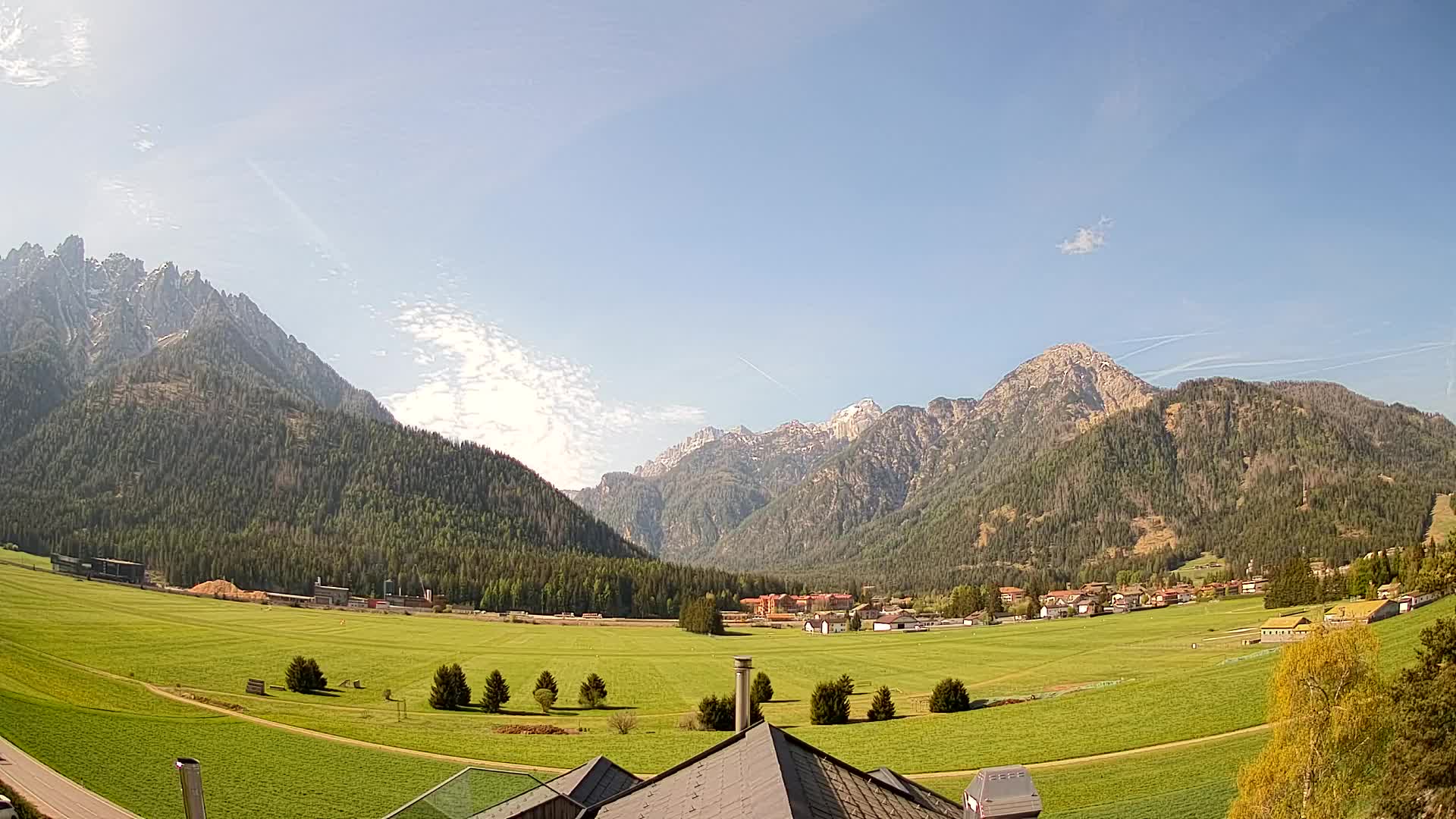 Webcam Toblach Dolomites – View from Hotel Rosengarten