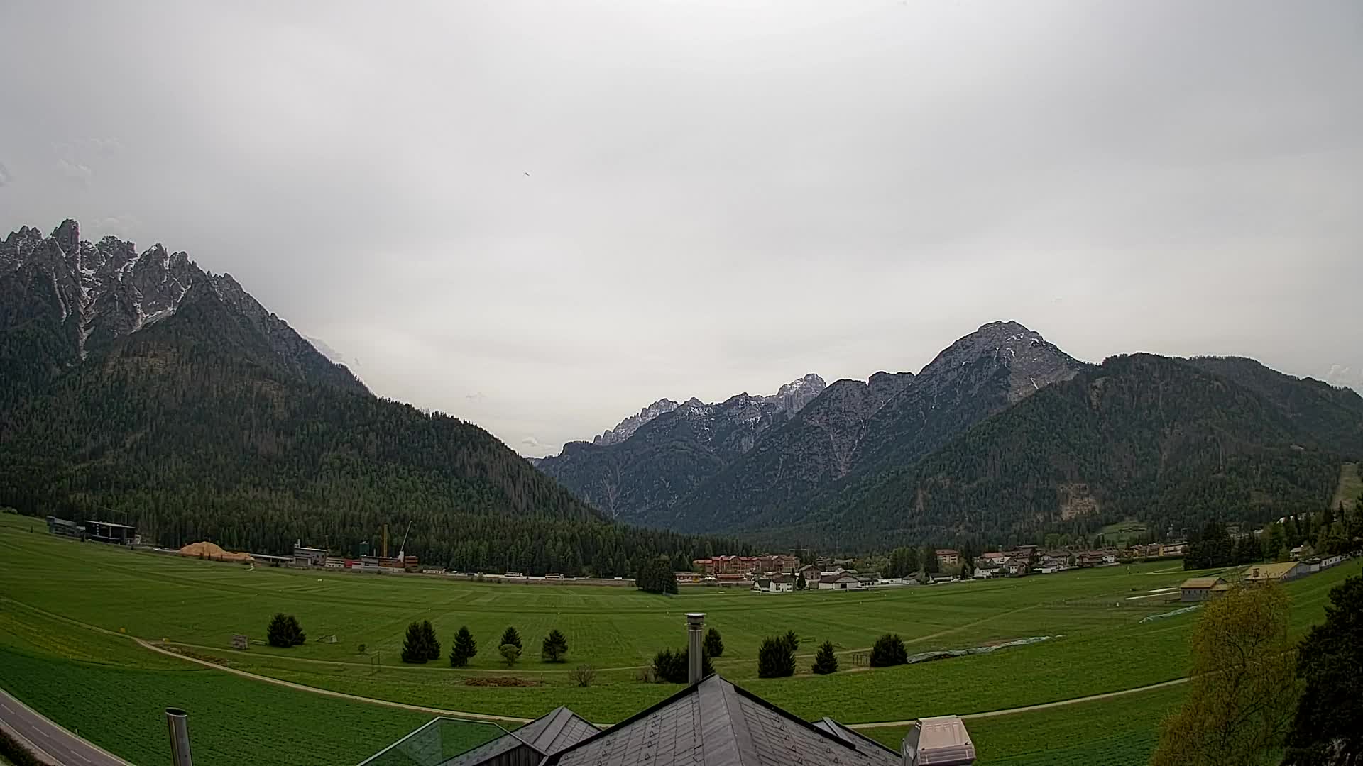 Webcam Toblach Dolomites – View from Hotel Rosengarten