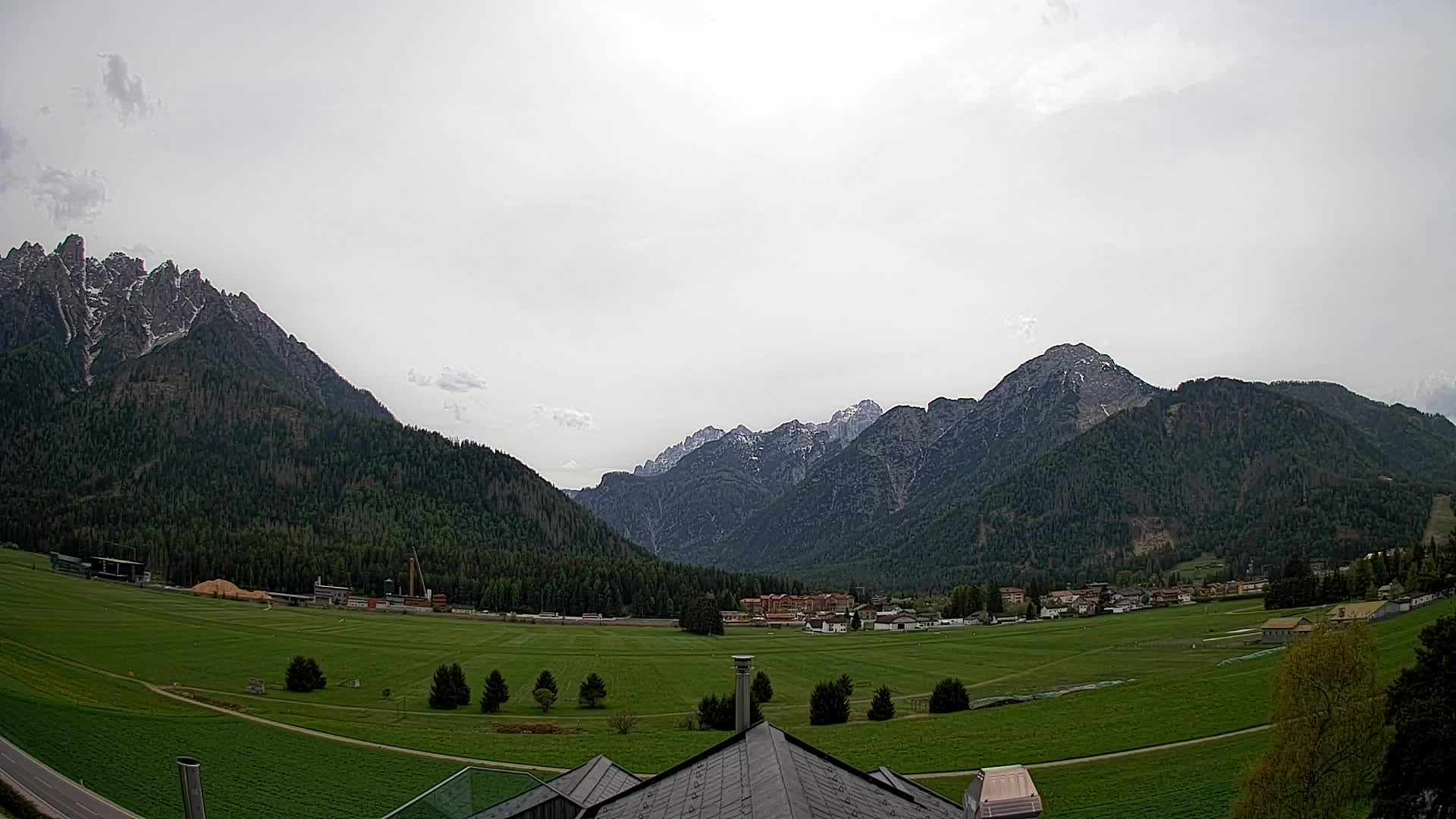 Webcam Toblach Dolomites – View from Hotel Rosengarten