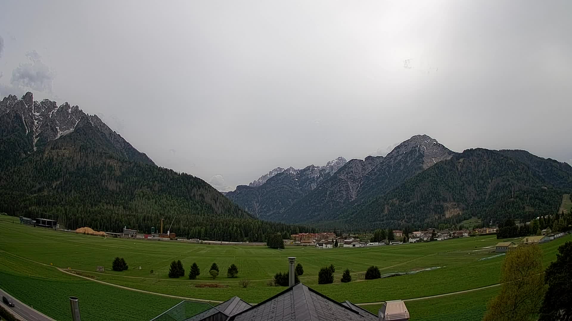 Webcam Toblach Dolomites – View from Hotel Rosengarten