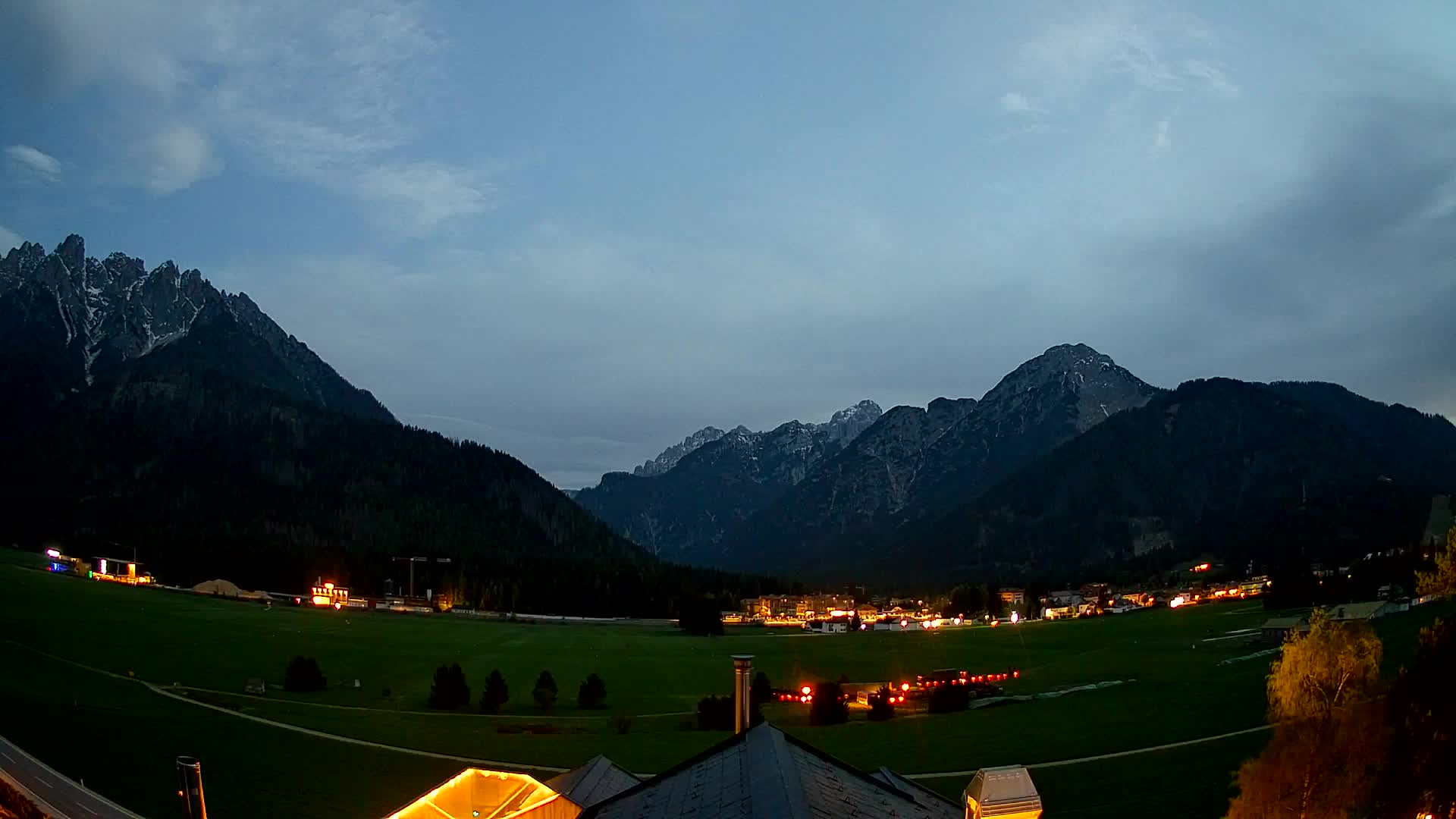 Spletna kamera Toblach Dolomiti – Pogled iz hotela Rosengarten