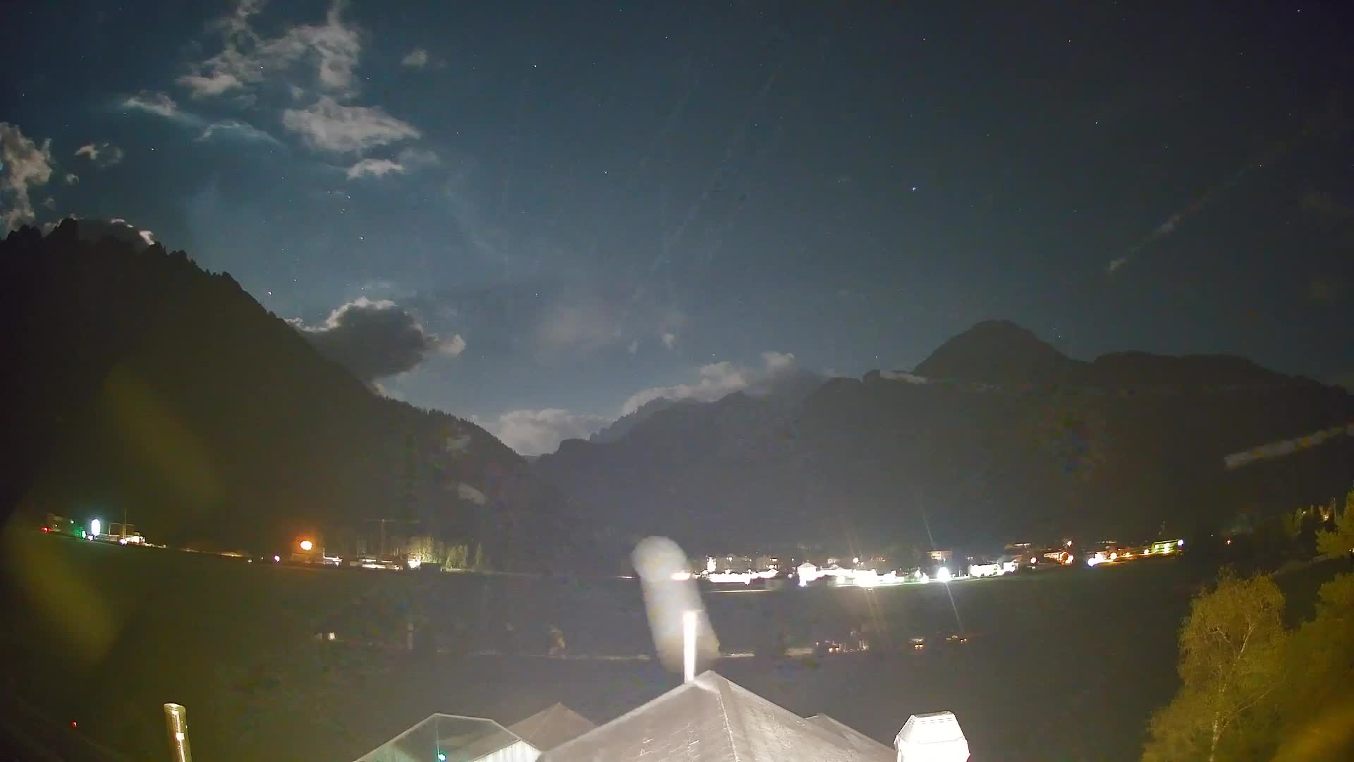 Web kamera Toblach Dolomiti – Pogled s Hotela Rosengarten