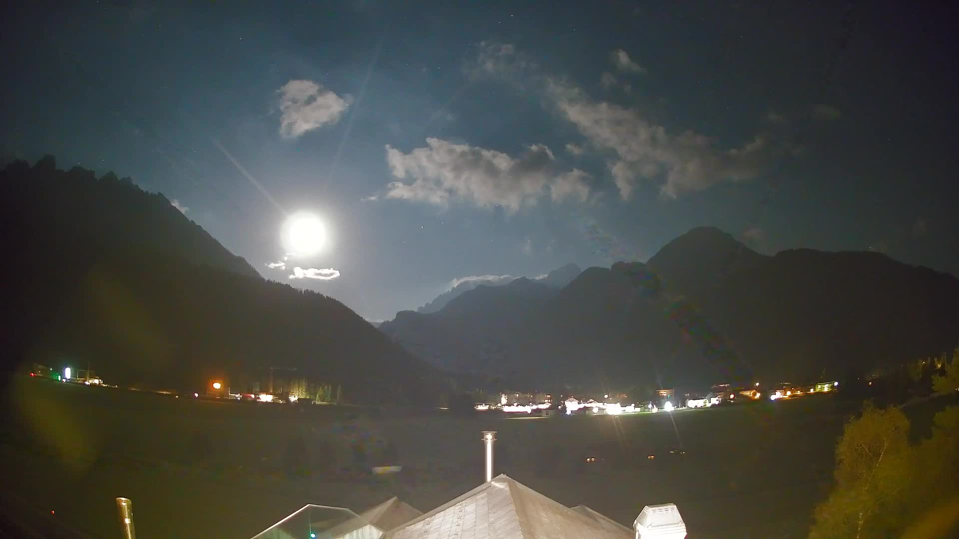 Webcam Toblach Dolomites – View from Hotel Rosengarten