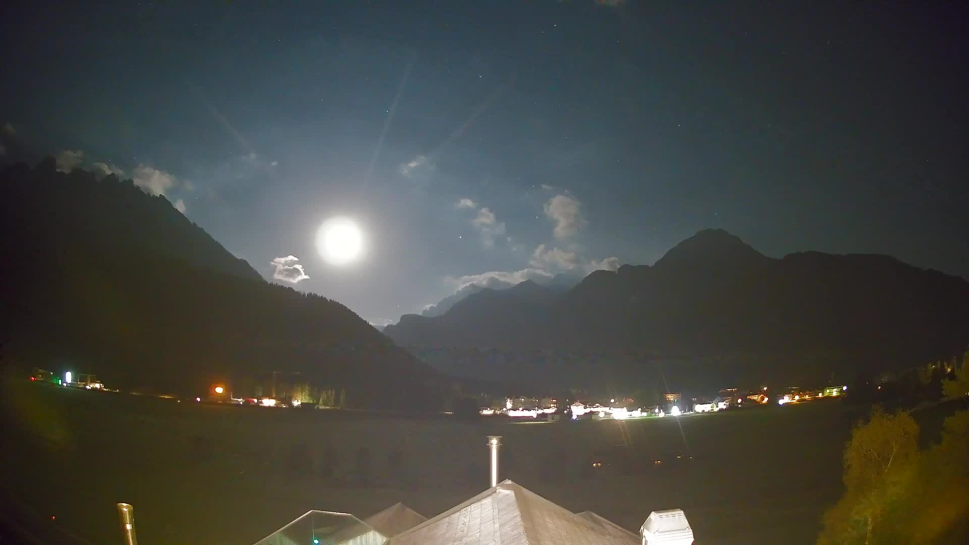 Webcam Toblach Dolomites – View from Hotel Rosengarten