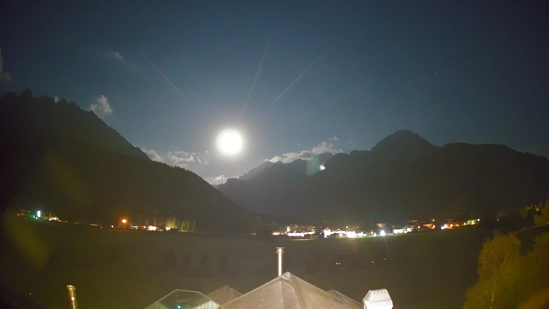 Spletna kamera Toblach Dolomiti – Pogled iz hotela Rosengarten