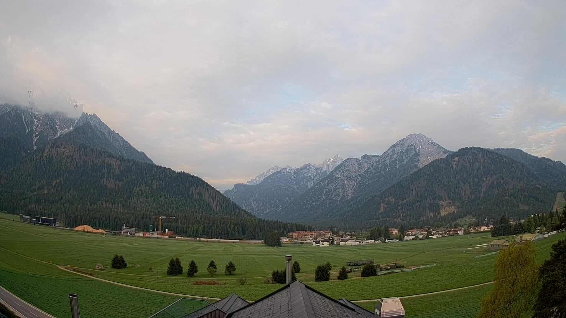 Webcam Toblach Dolomites – View from Hotel Rosengarten