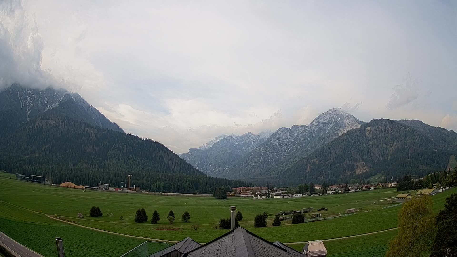 Webcam Toblach Dolomites – View from Hotel Rosengarten