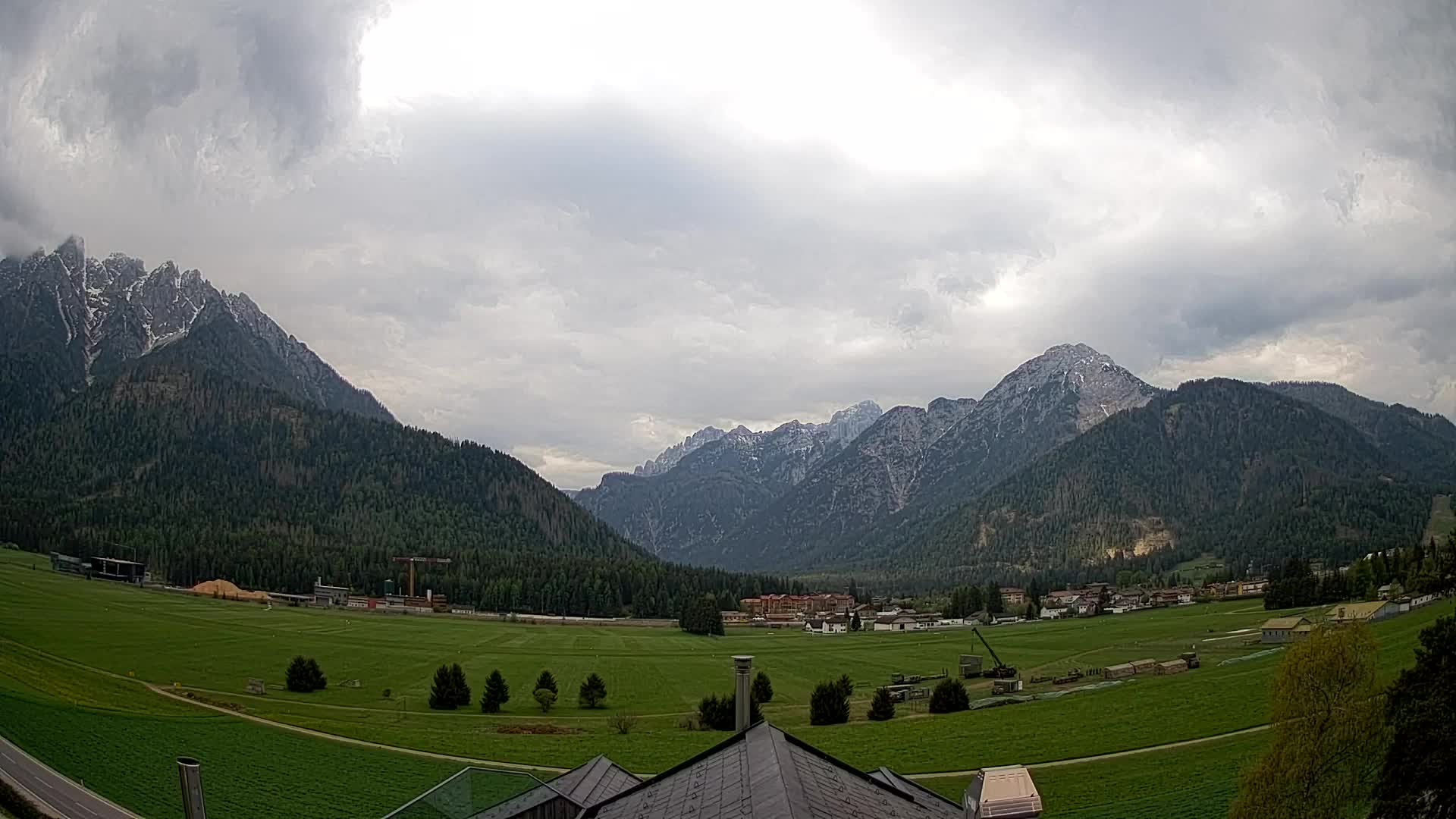 Webcam Toblach Dolomites – View from Hotel Rosengarten