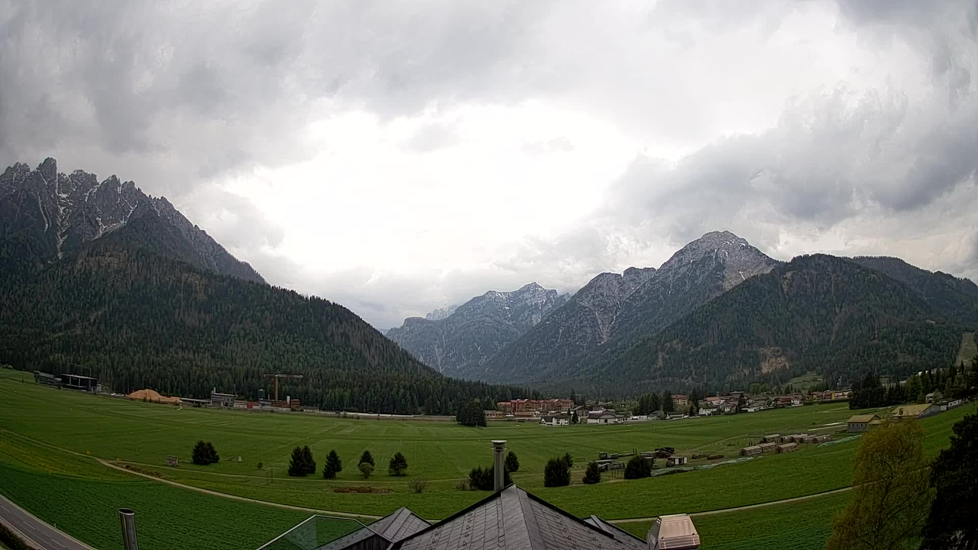 Webcam Toblach Dolomites – View from Hotel Rosengarten
