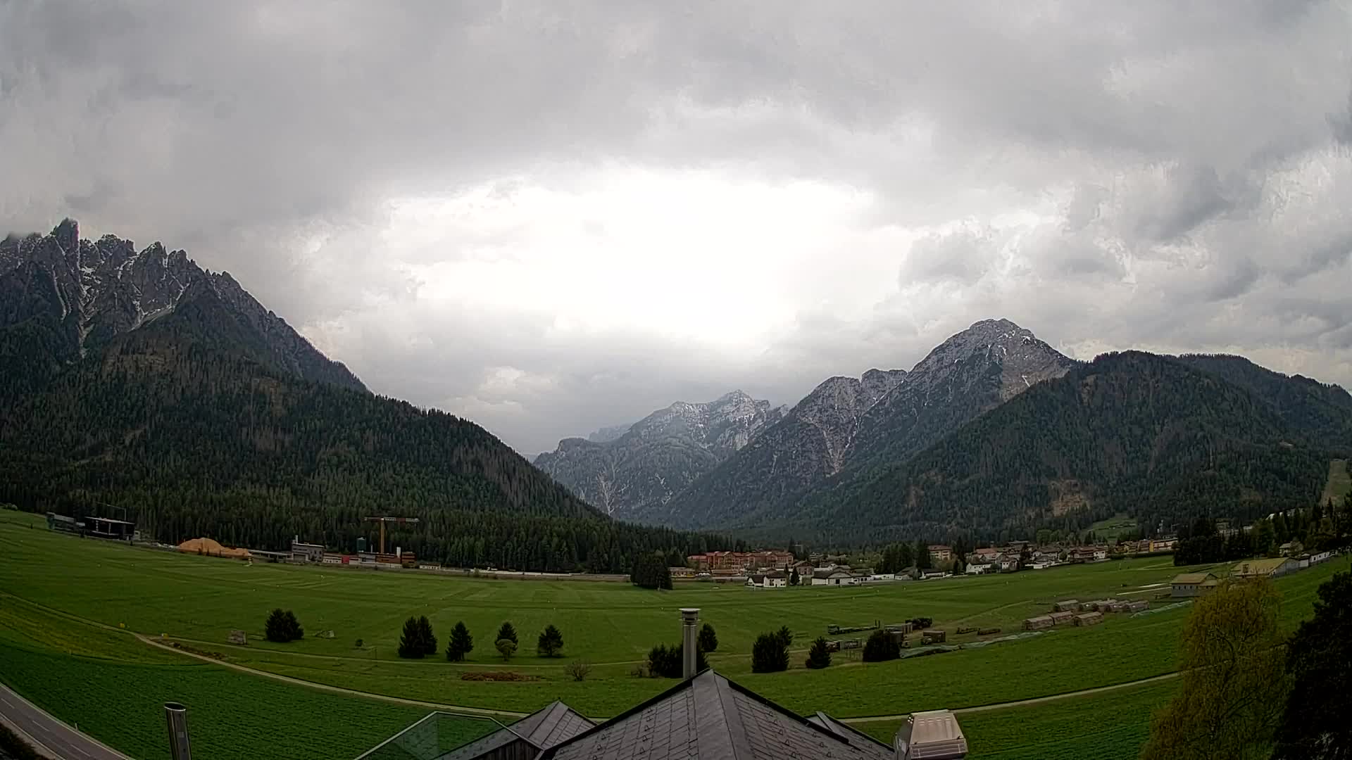 Webcam Toblach Dolomites – View from Hotel Rosengarten