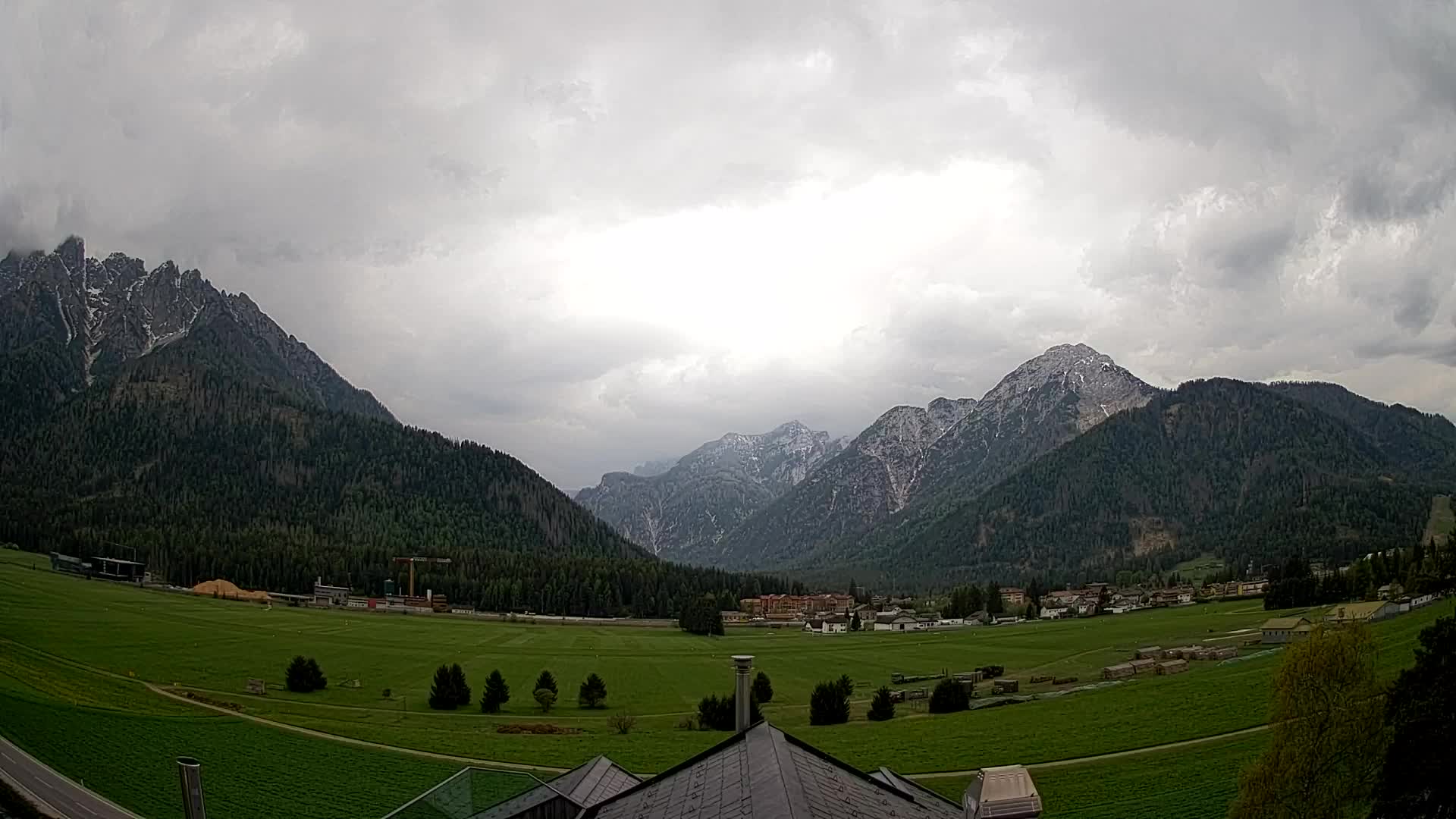 Webcam Toblach Dolomites – View from Hotel Rosengarten