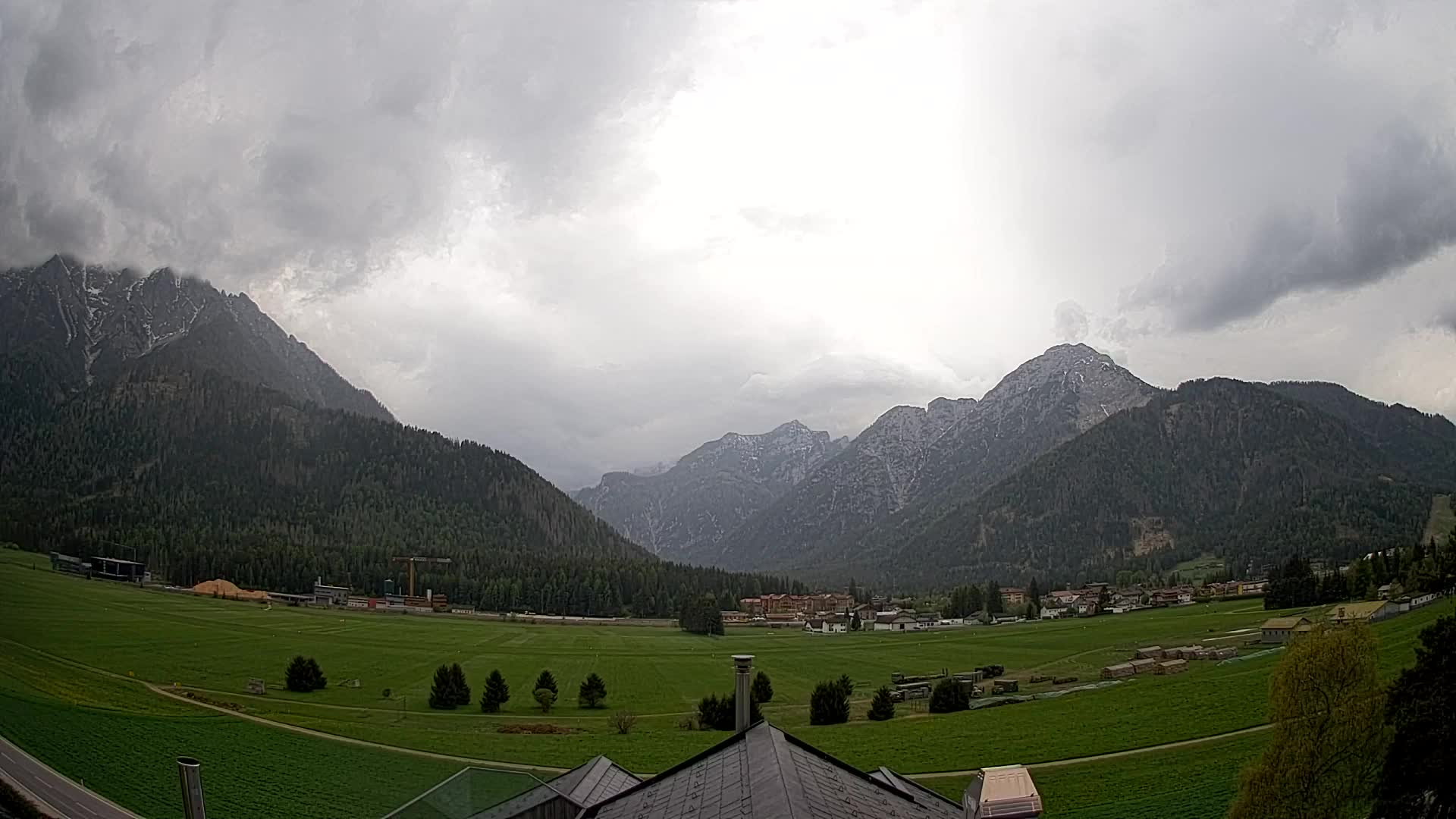 Webcam Toblach Dolomites – View from Hotel Rosengarten