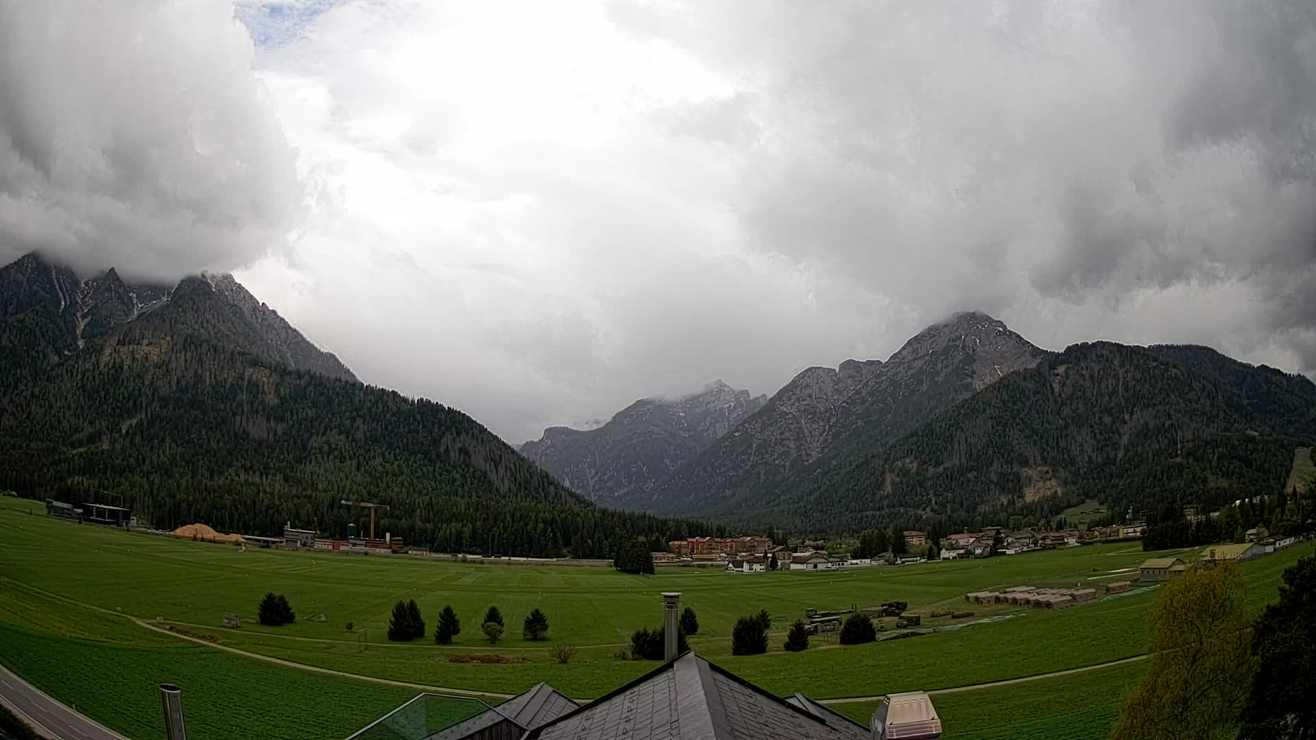 Webcam Toblach Dolomites – View from Hotel Rosengarten