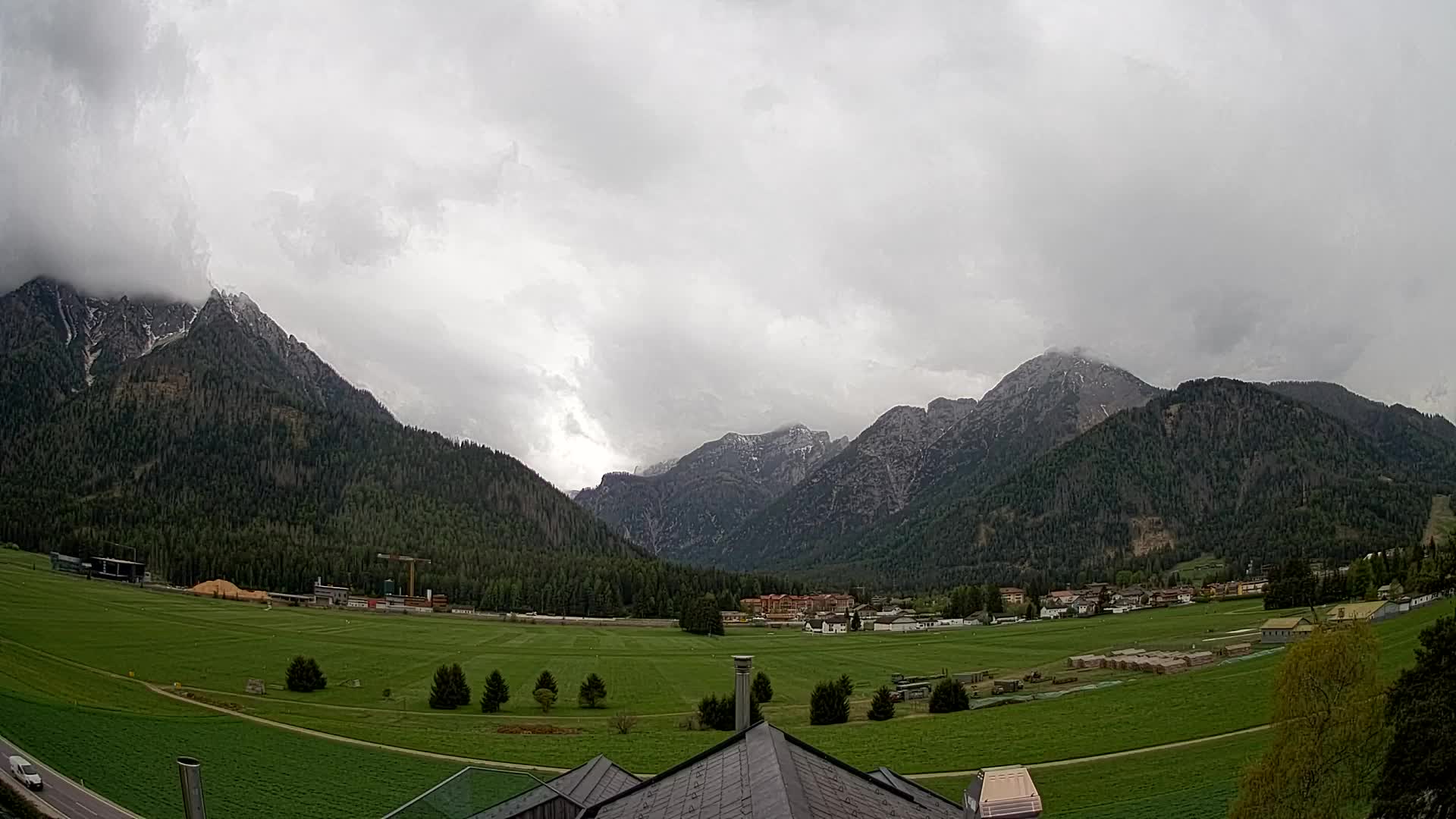 Webcam Toblach Dolomites – View from Hotel Rosengarten