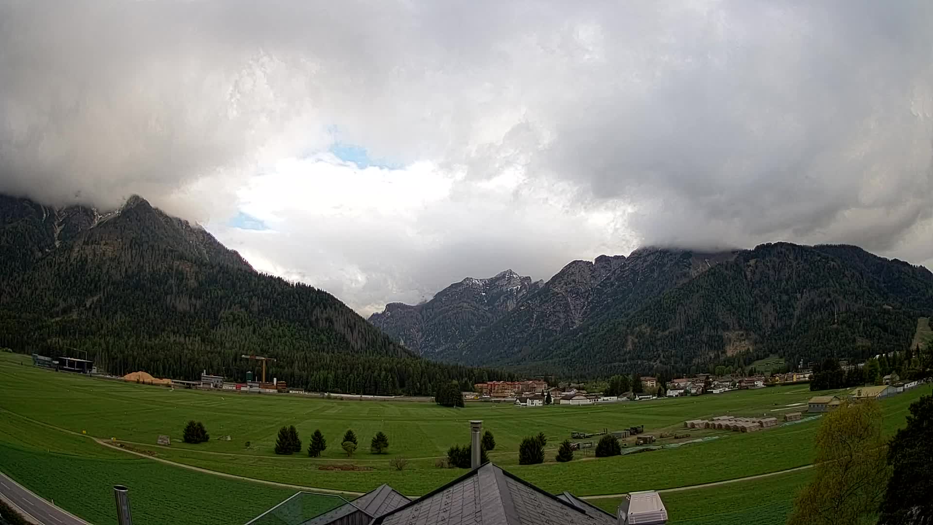 Webcam Dobbiaco Dolomiti – Vista dall’Hotel Rosengarten
