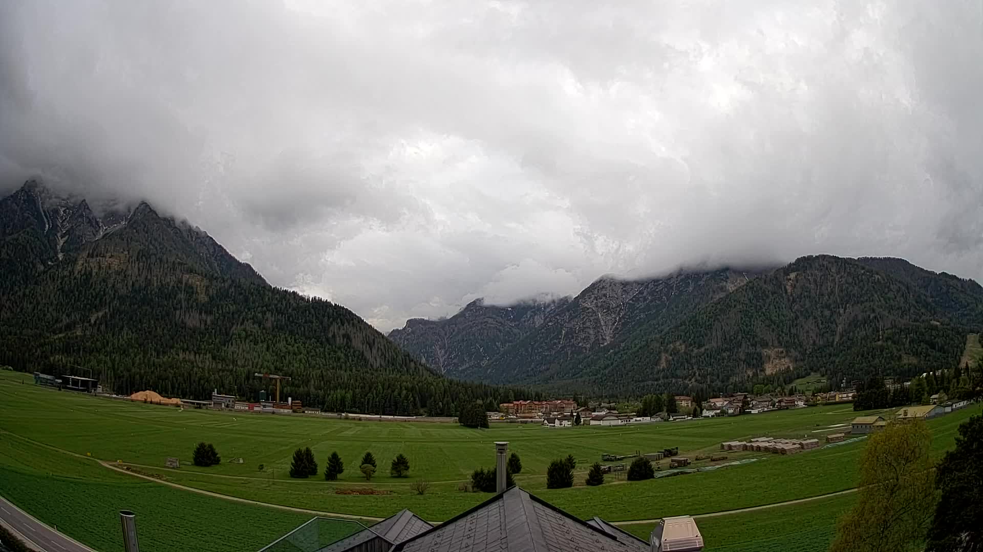 Webcam Toblach Dolomites – View from Hotel Rosengarten