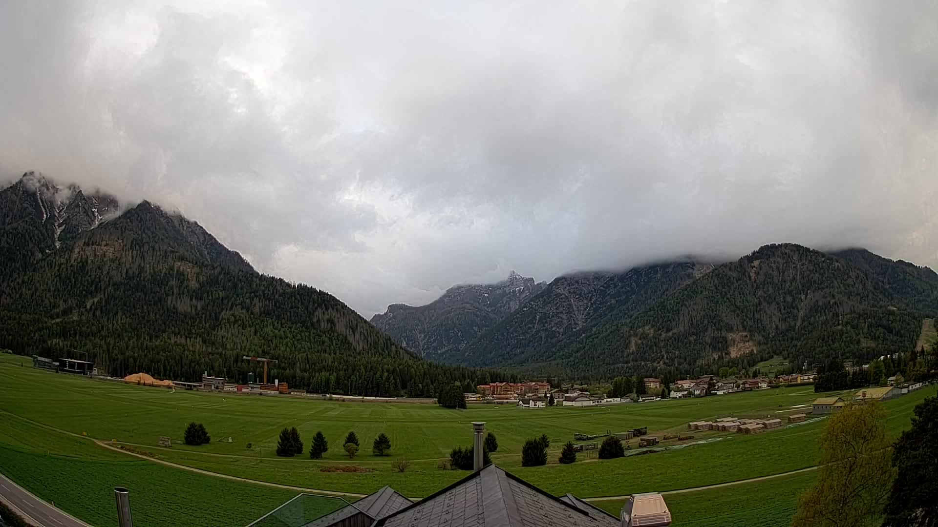 Webcam Toblach Dolomites – View from Hotel Rosengarten