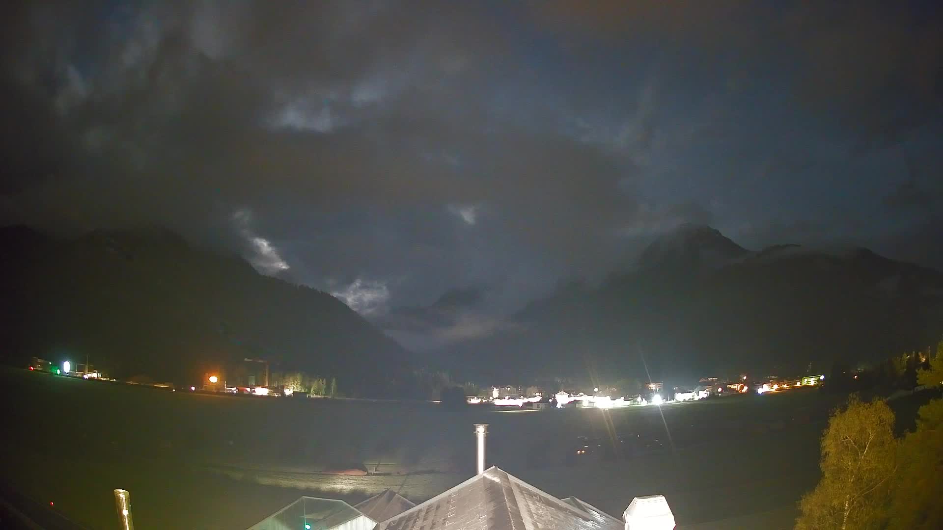 Webcam Toblach Dolomites – View from Hotel Rosengarten