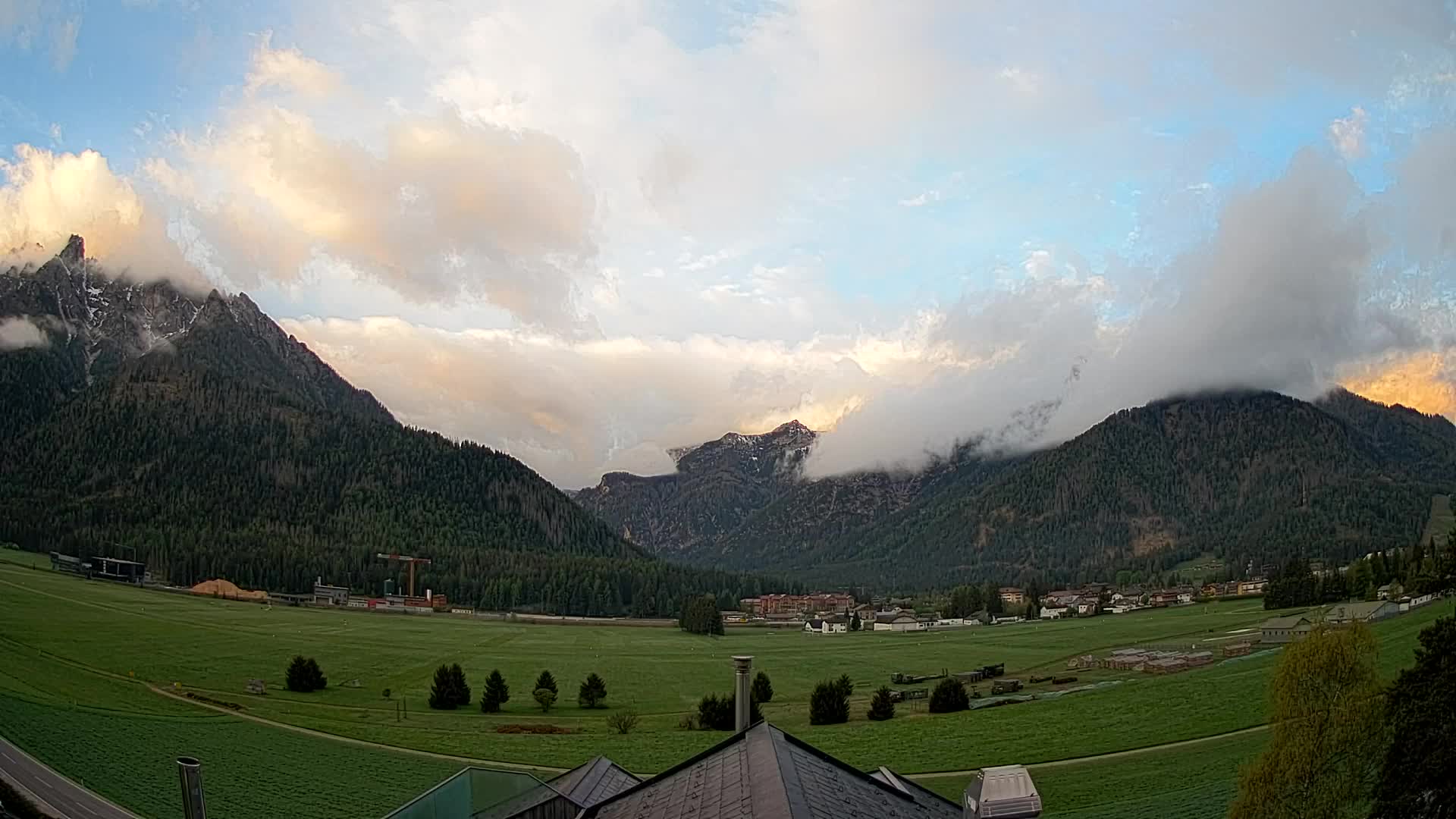Webcam Dobbiaco Dolomiti – Vista dall’Hotel Rosengarten