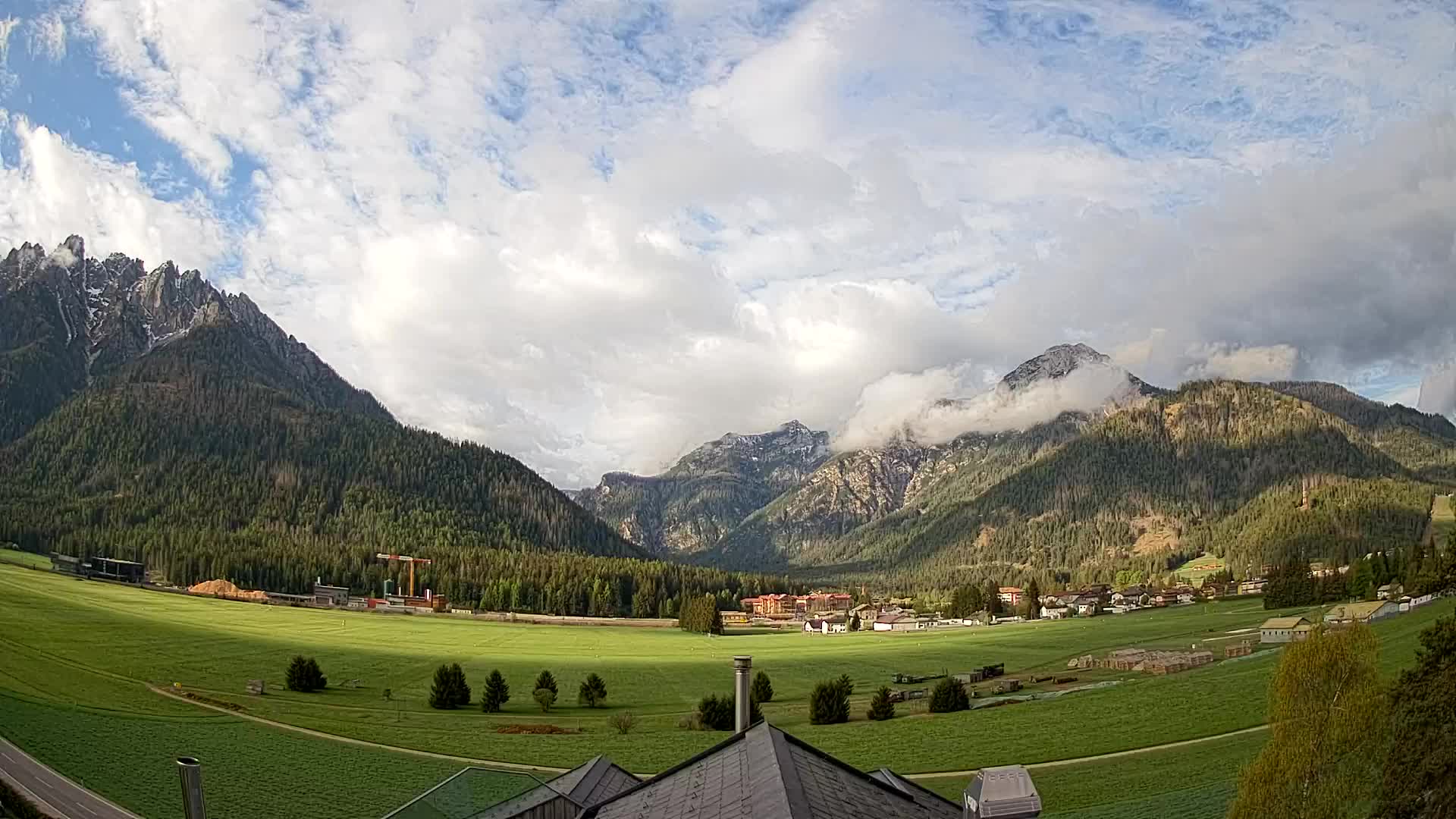 Webcam Toblach Dolomites – View from Hotel Rosengarten
