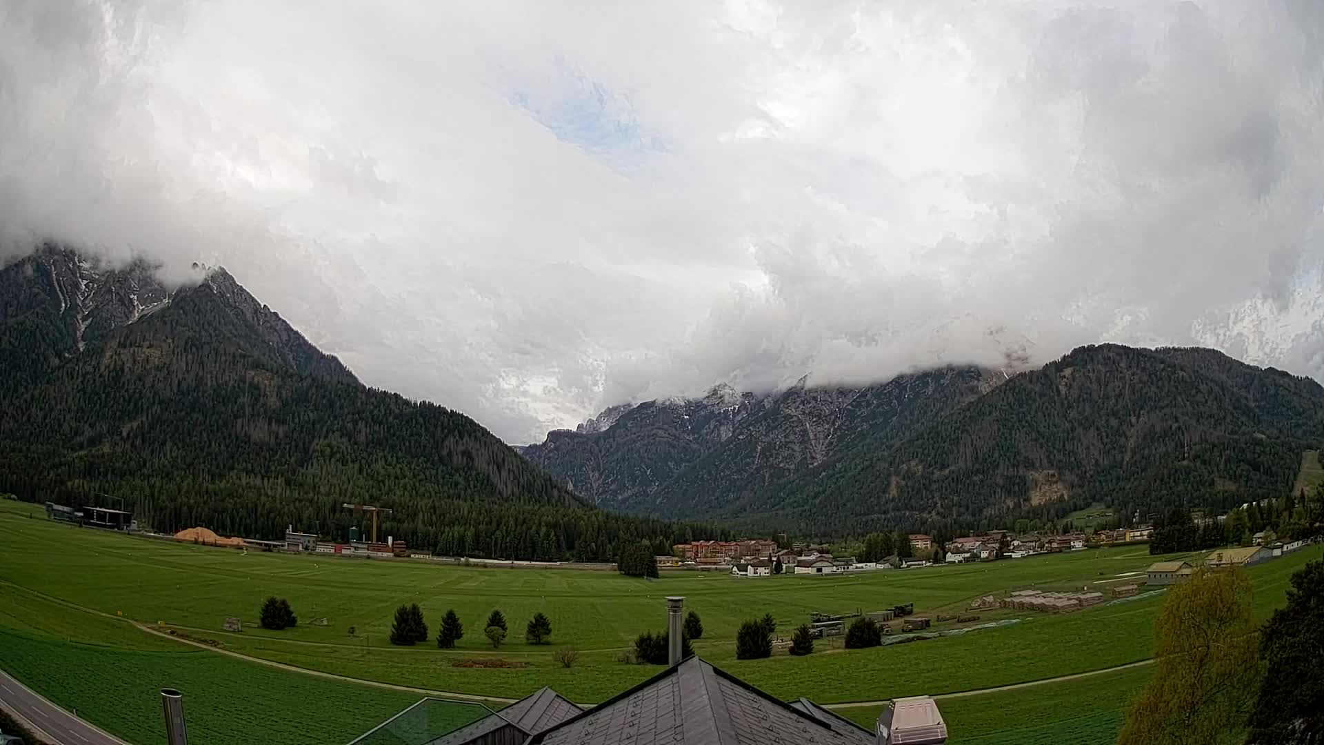 Webcam Toblach Dolomites – View from Hotel Rosengarten
