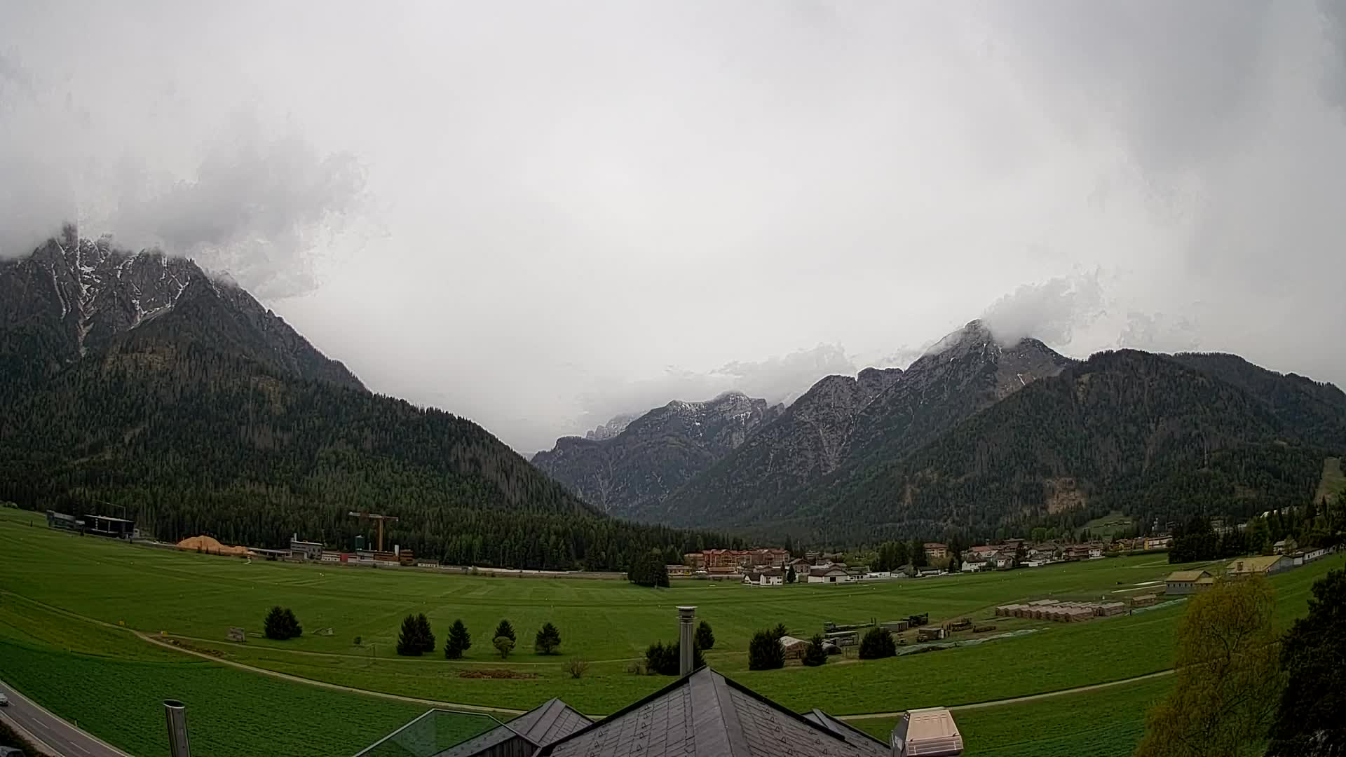 Webcam Toblach Dolomites – View from Hotel Rosengarten