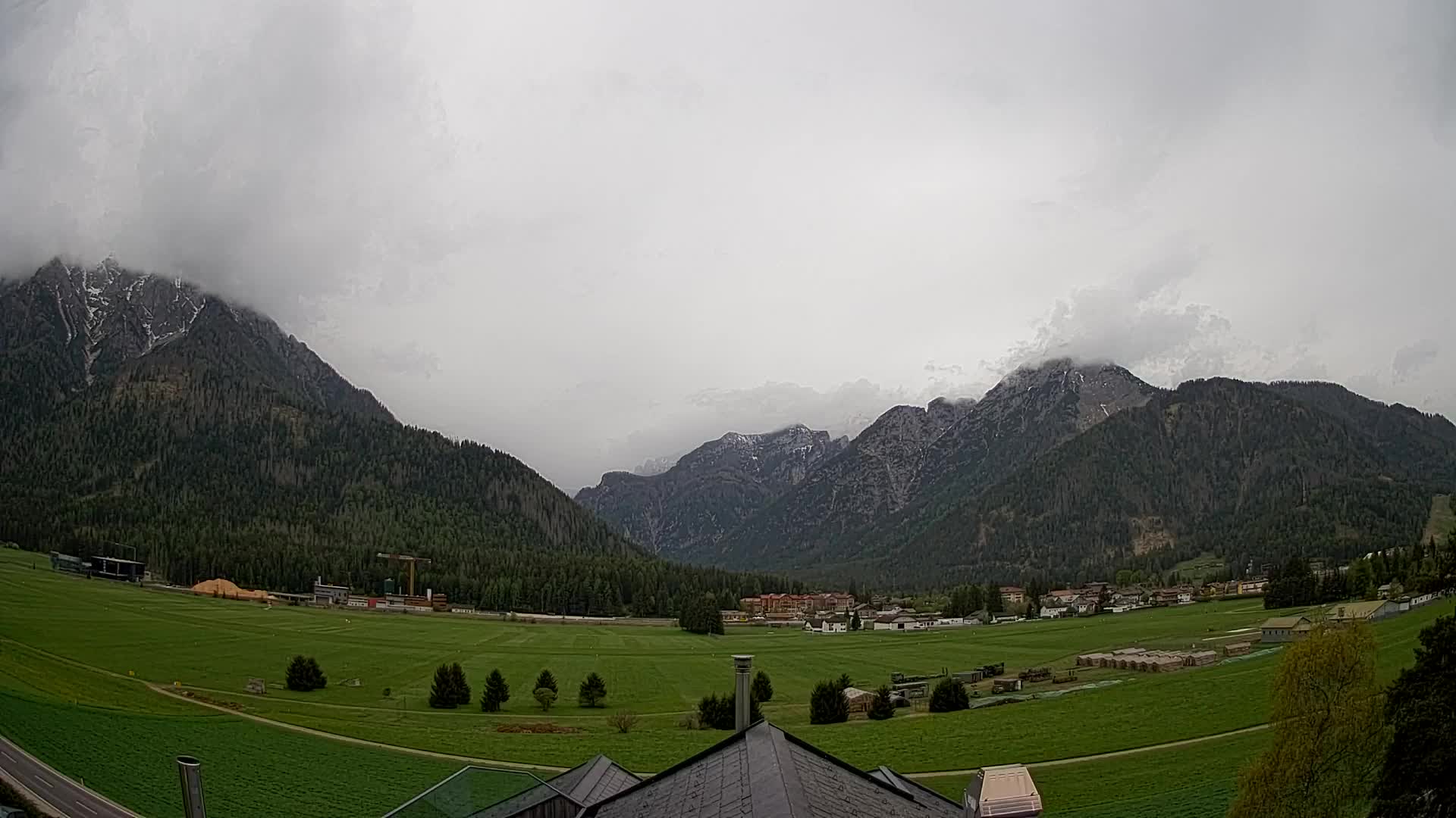 Webcam Toblach Dolomites – View from Hotel Rosengarten