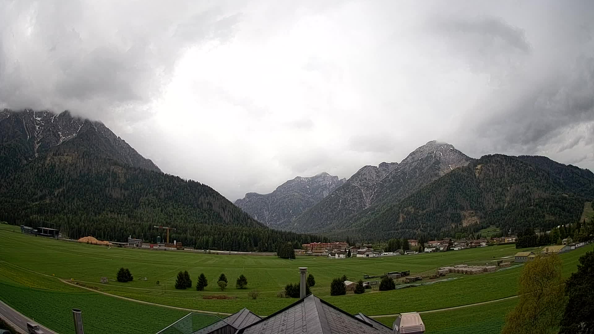 Webcam Toblach Dolomites – View from Hotel Rosengarten