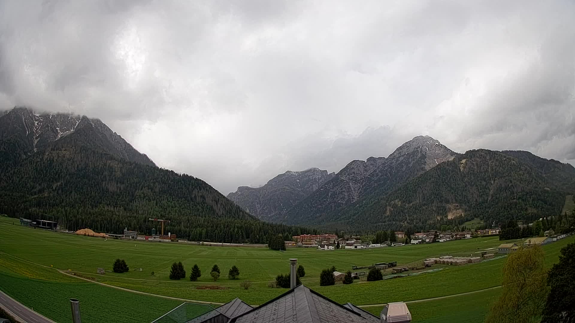 Webcam Toblach Dolomites – View from Hotel Rosengarten
