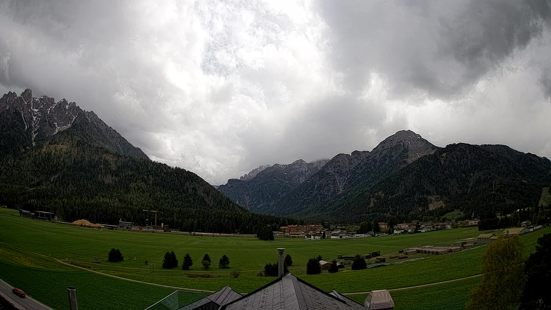 Webcam Dobbiaco Dolomiti – Vista dall’Hotel Rosengarten